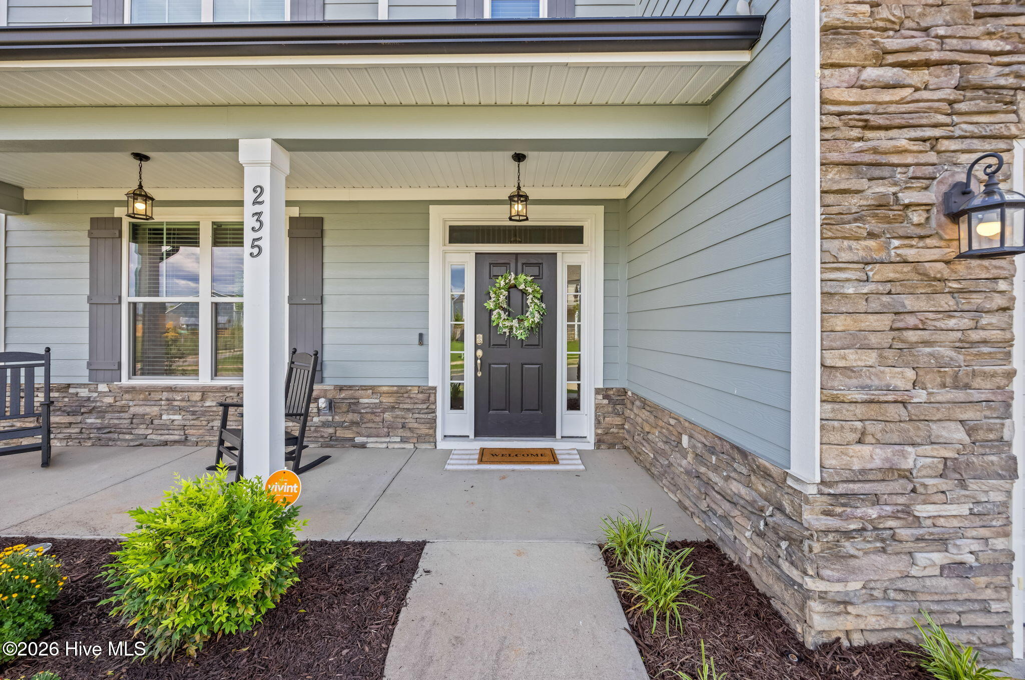11-web-or-mls-235 Prominence Drive-55