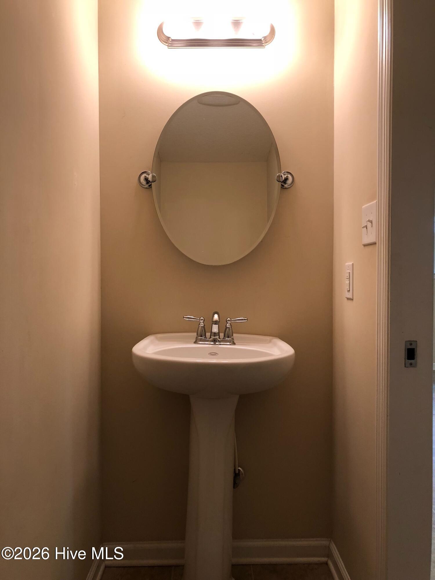 100562553 | Photo 21