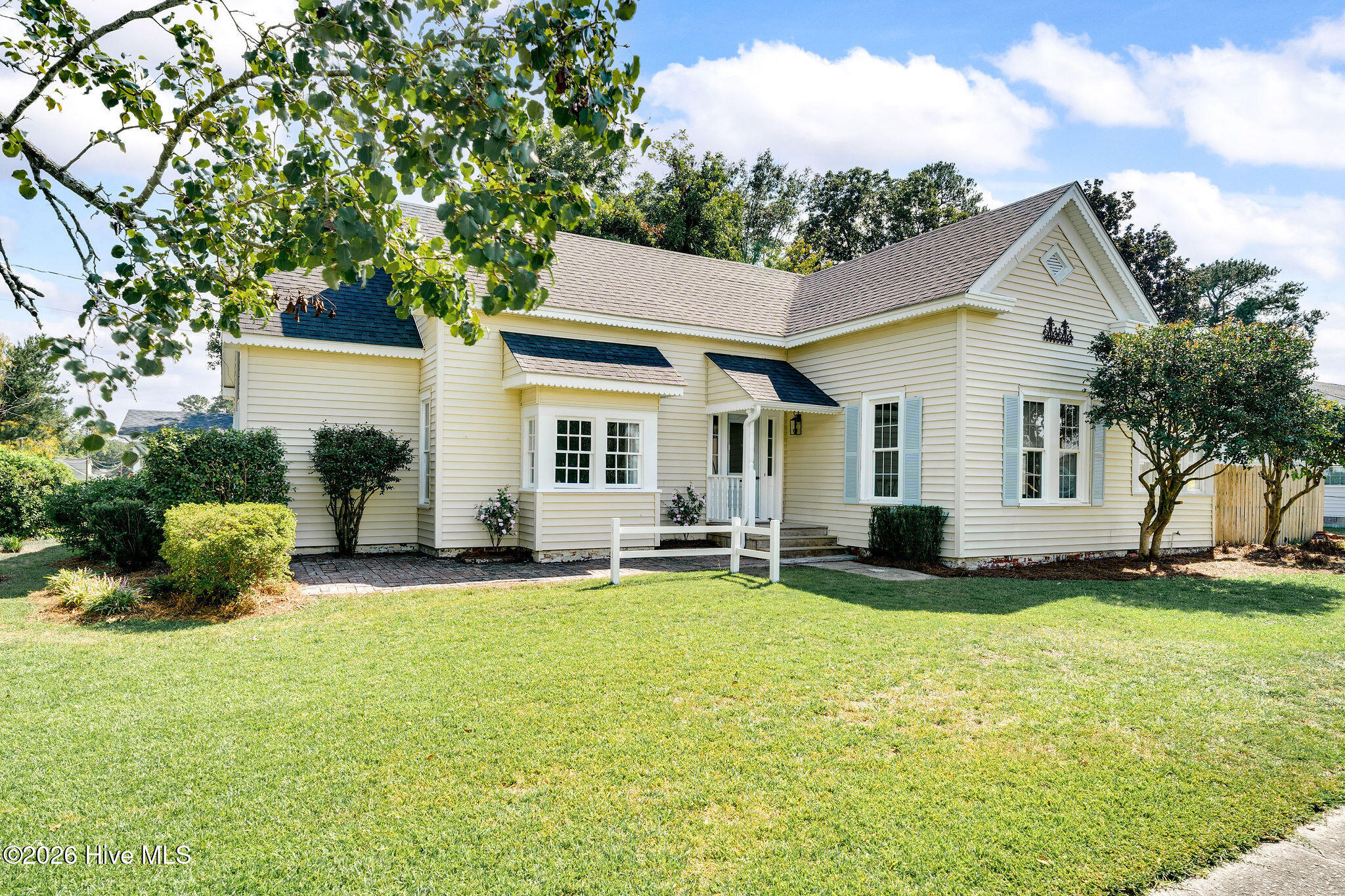 130 E Main Street, Rose Hill, NC 28458 – photo 3