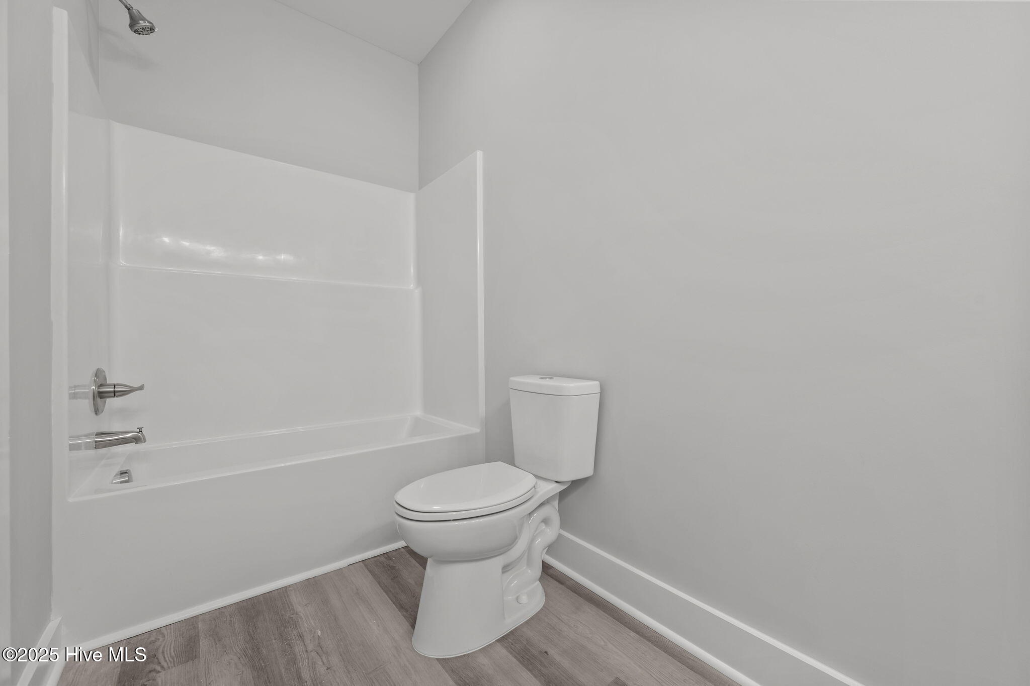 100545832 | Photo 30