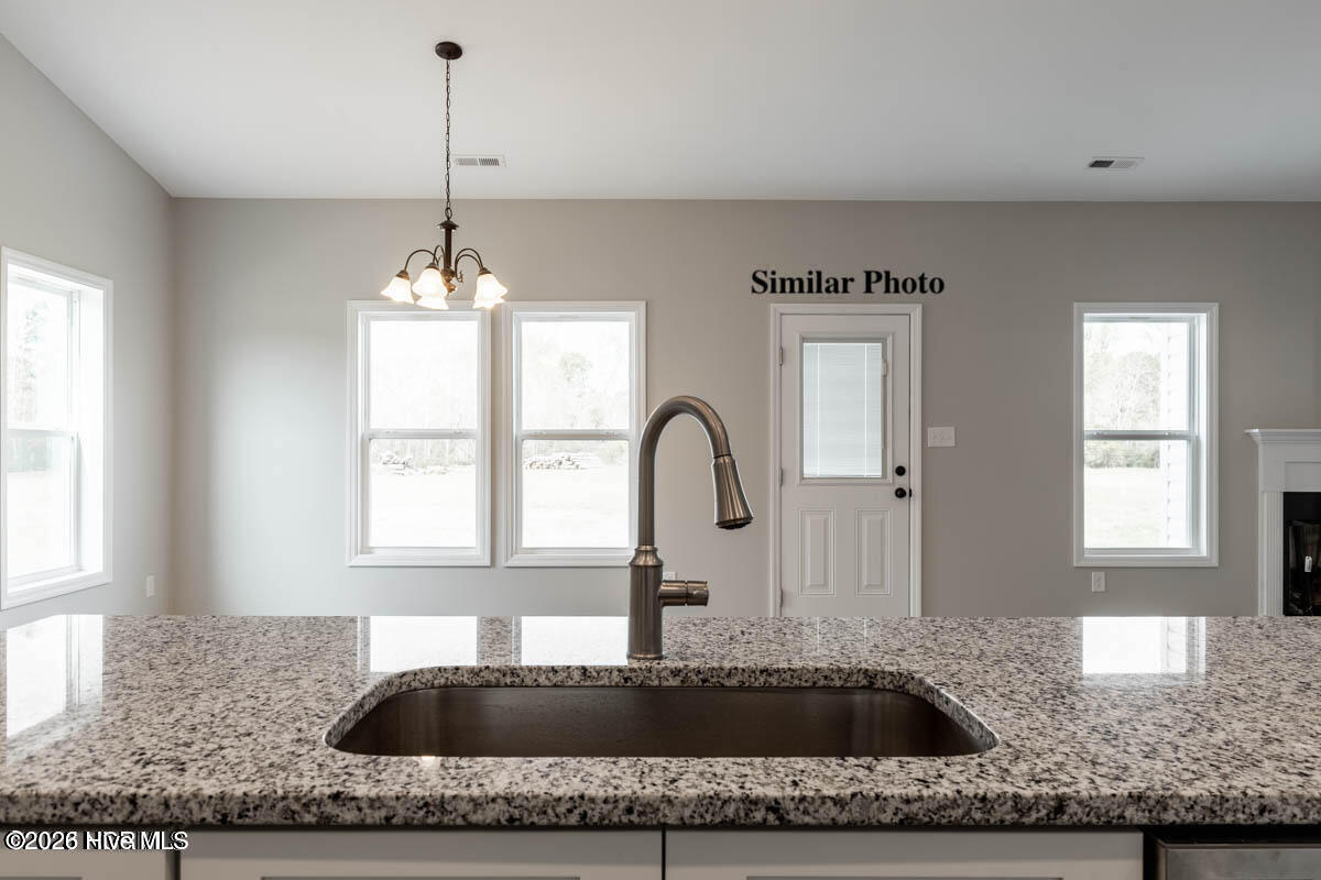 100559234 | Photo 23