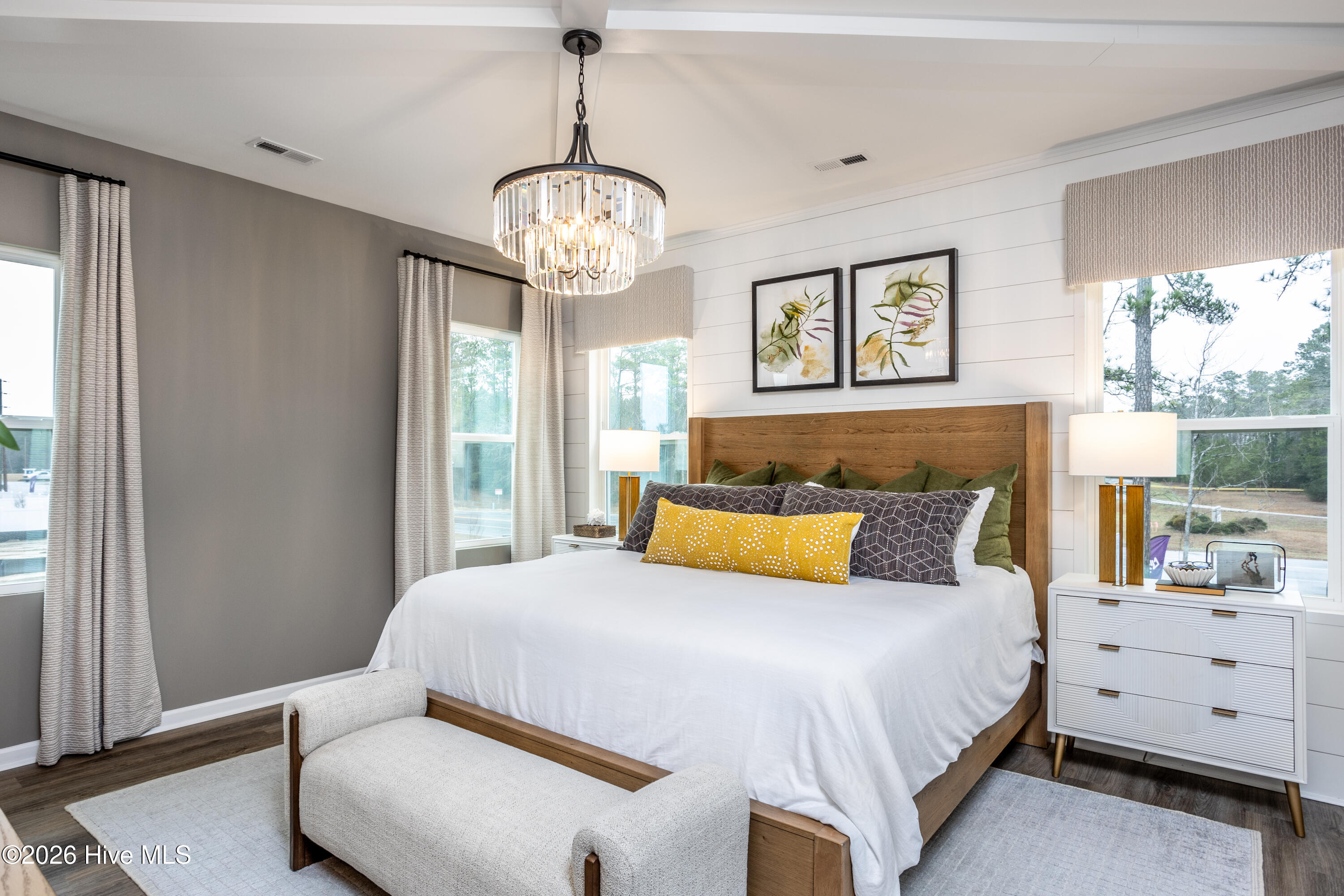 100547505 | Photo 16