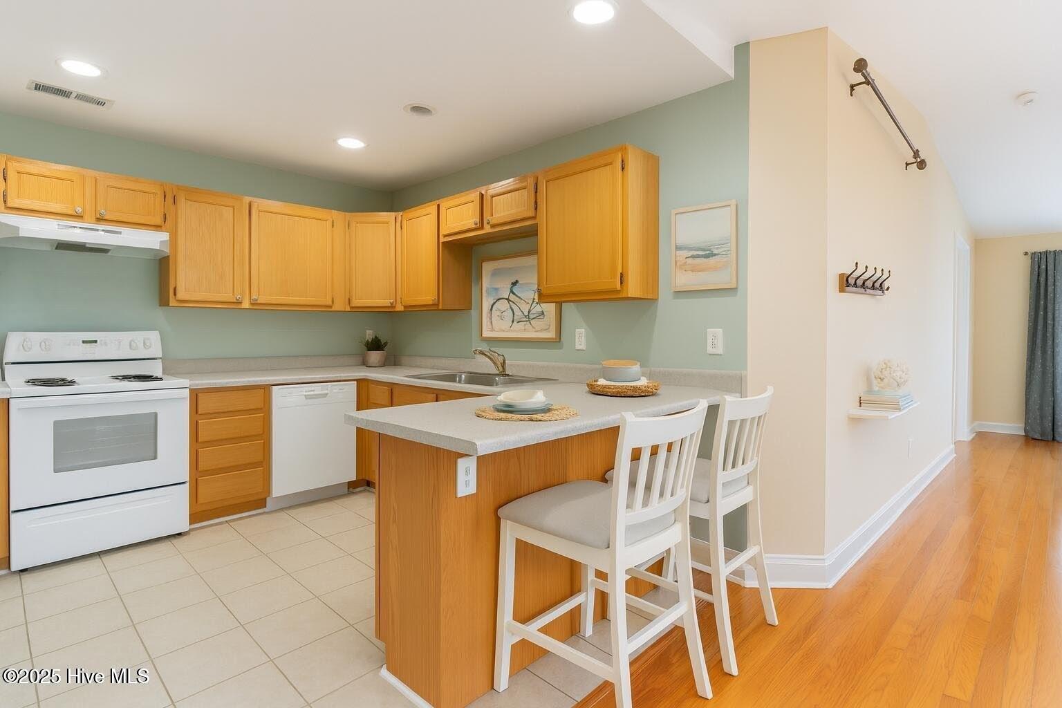 100522418 | Photo 14