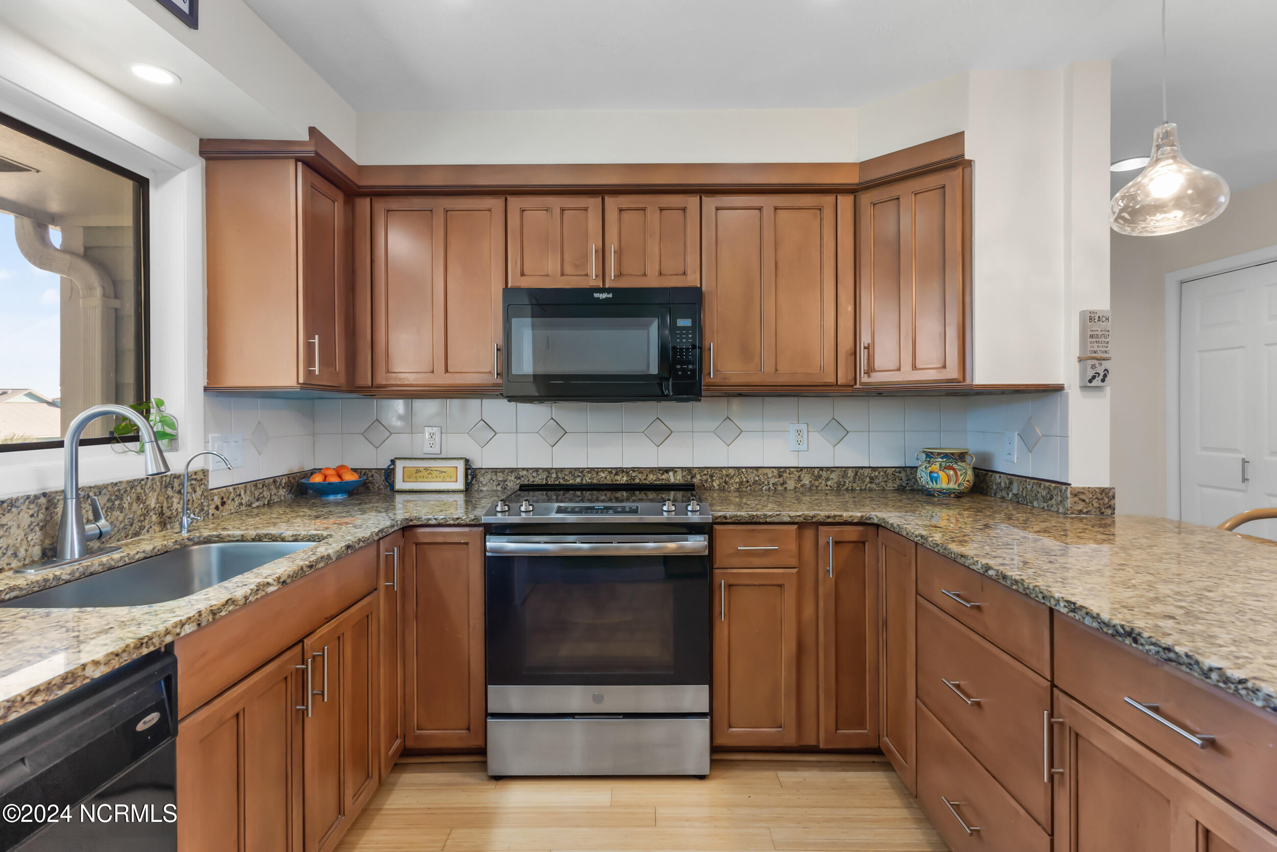 100555559 | Photo 11