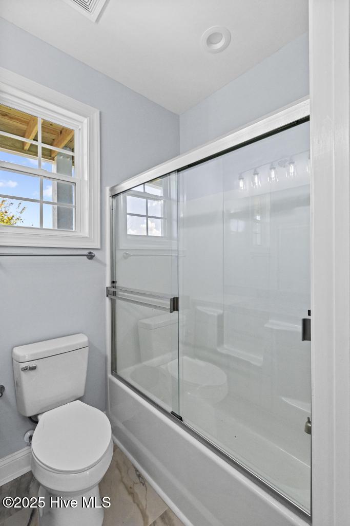 100535479 | Photo 42