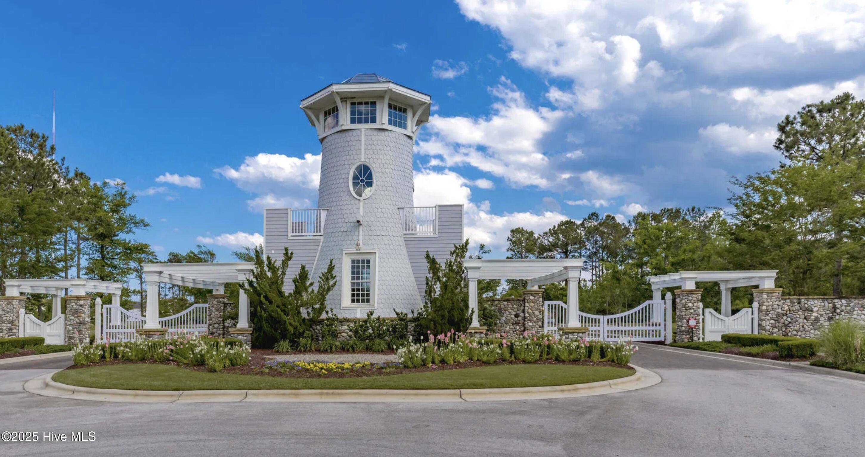 100518744 | Photo 49