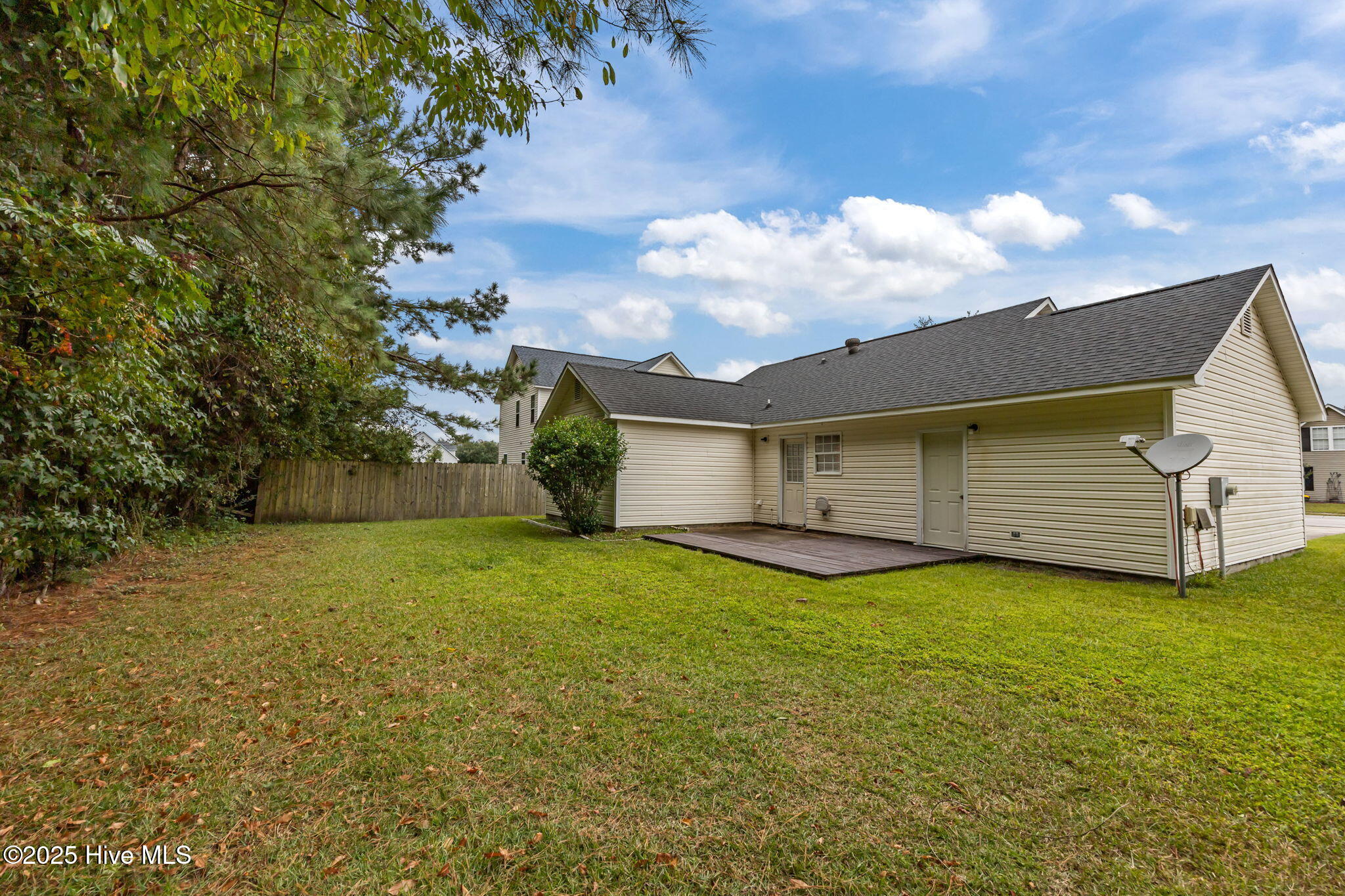 100522704 | Photo 19