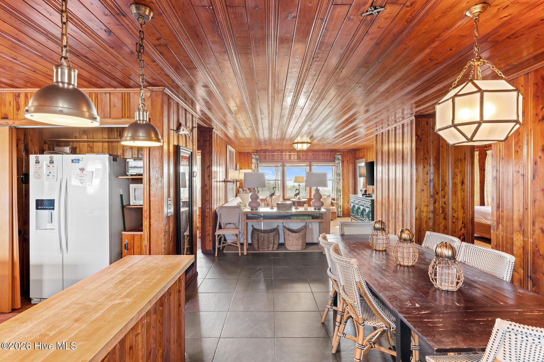 100550434 | Photo 15