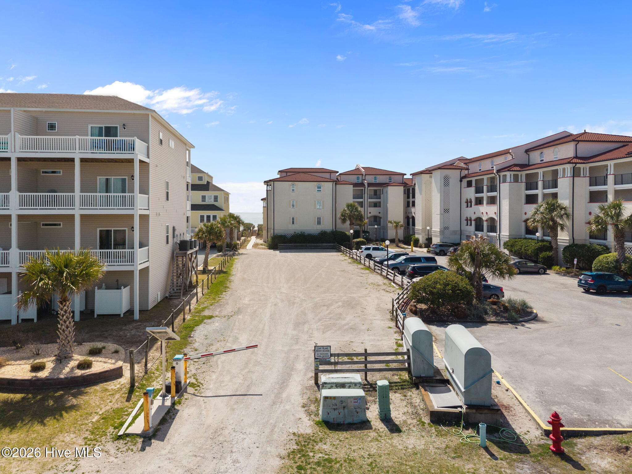 100564459 | Photo 70