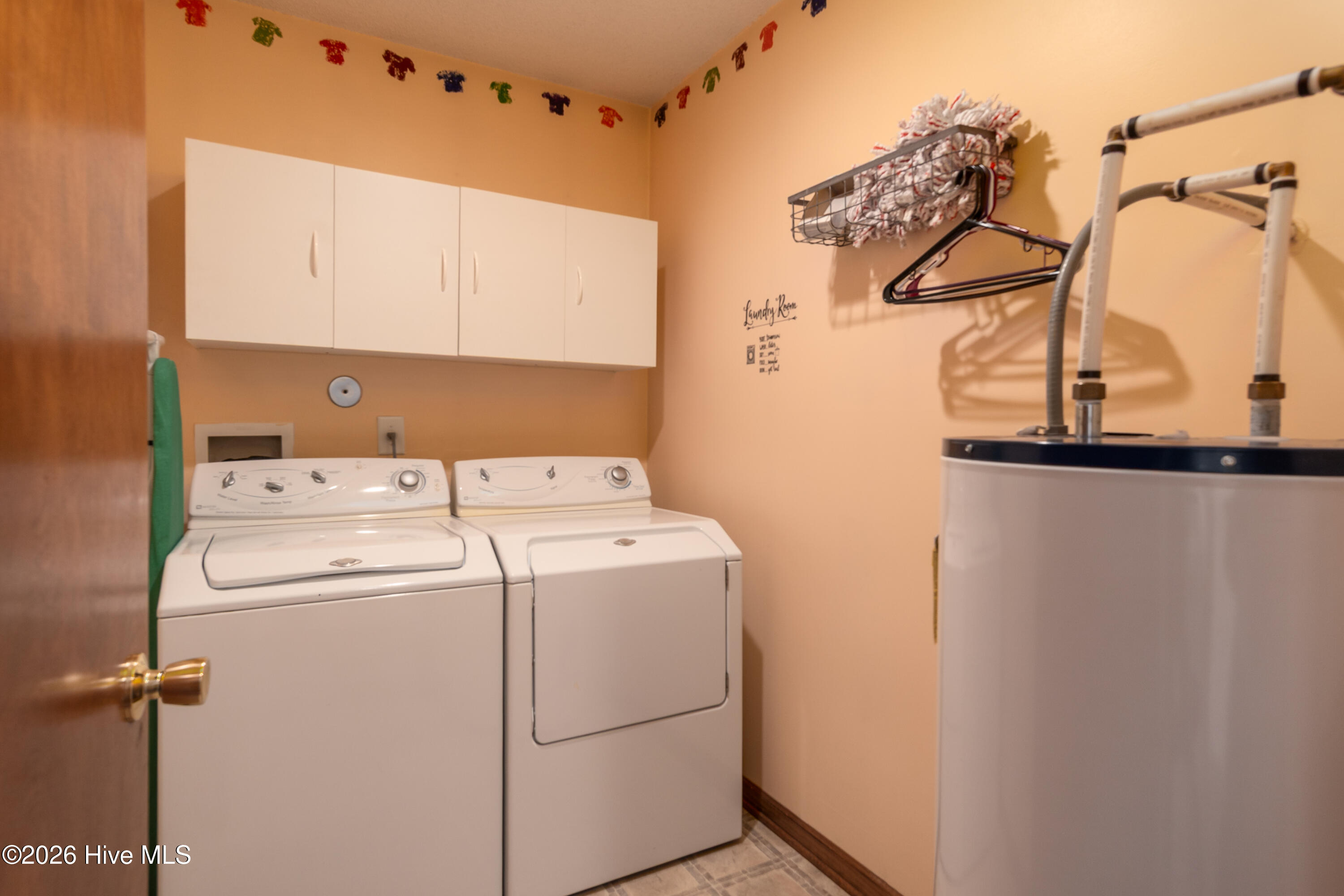 100564108 | Photo 28