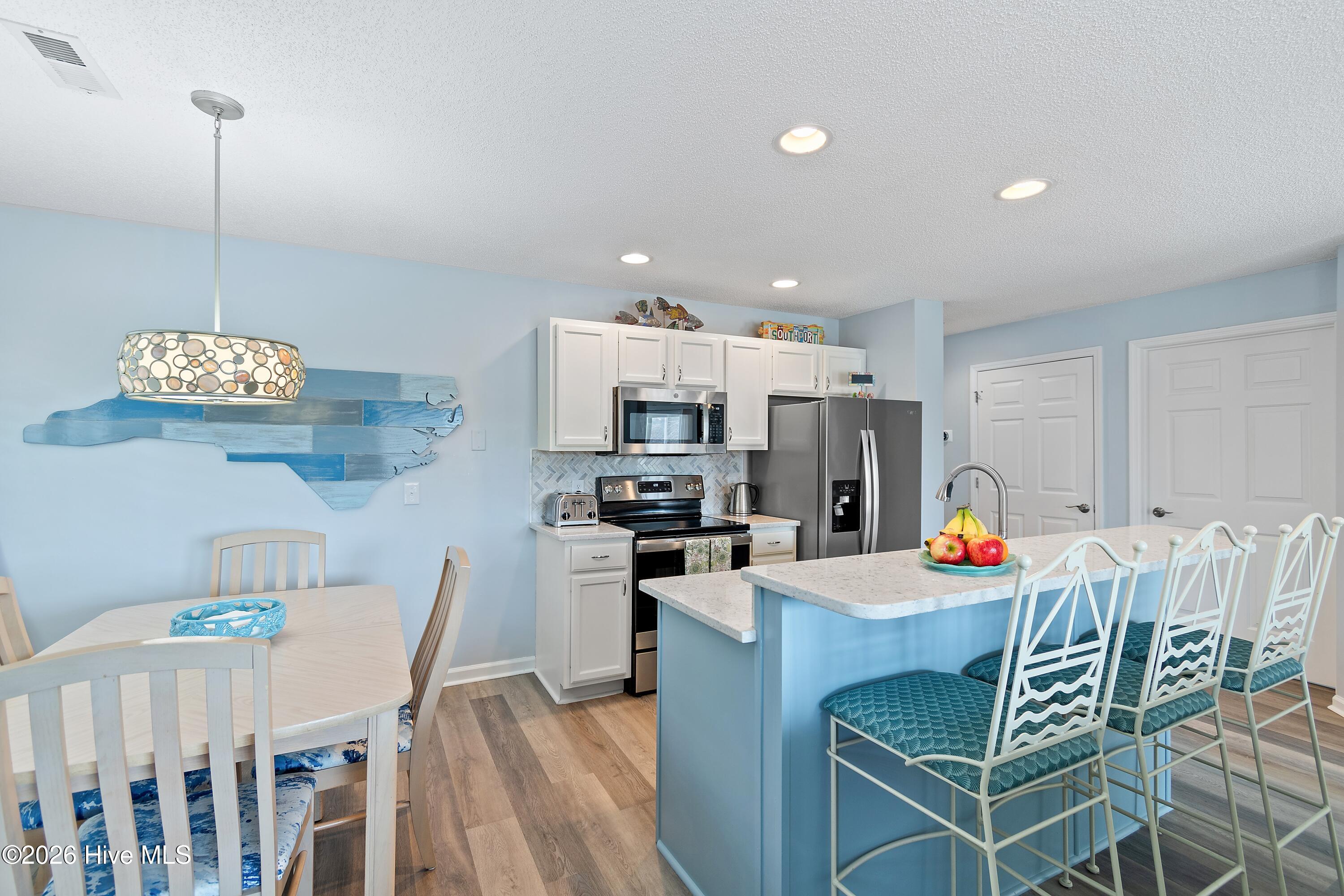 100558329 | Photo 10