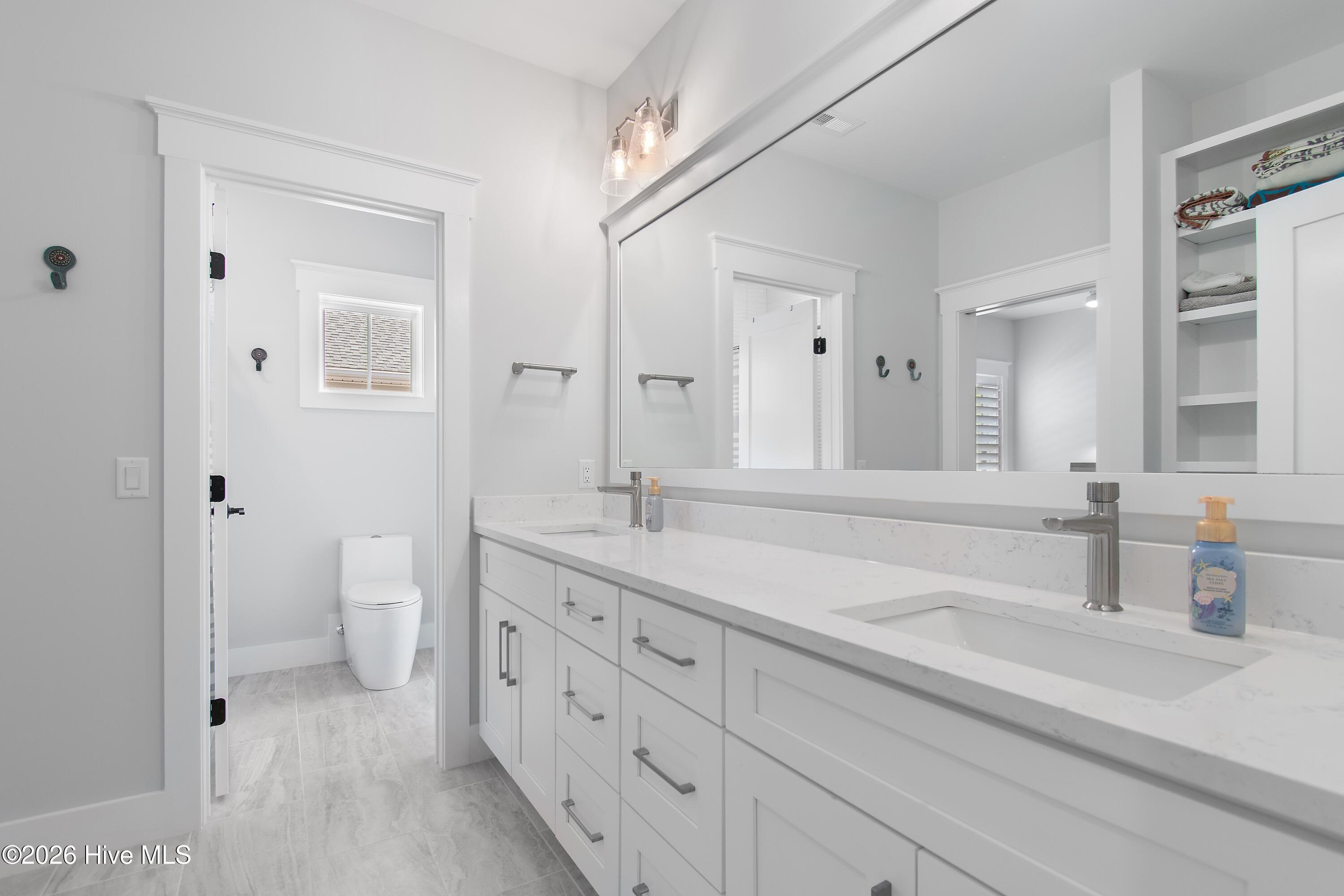 100567576 | Photo 21