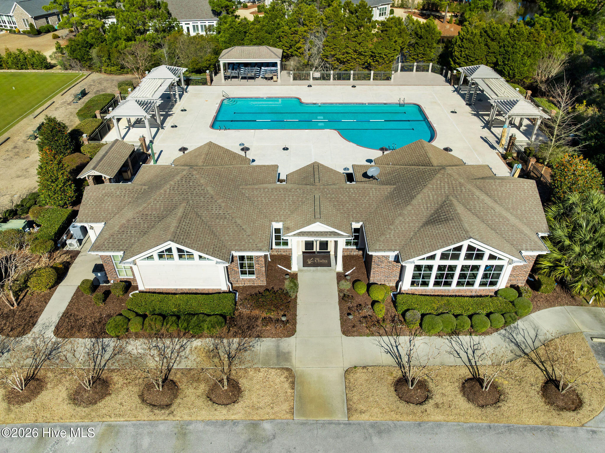 100561215 | Photo 72