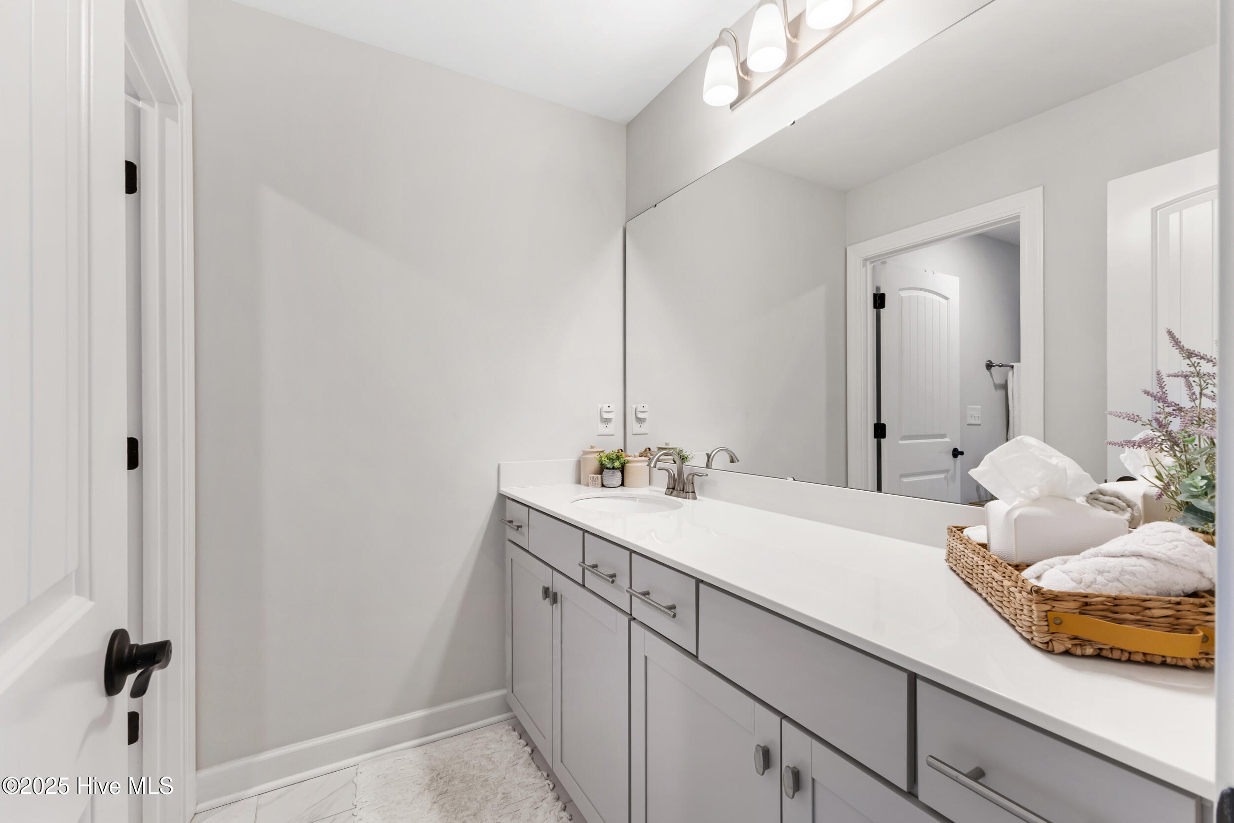 100546095 | Photo 52