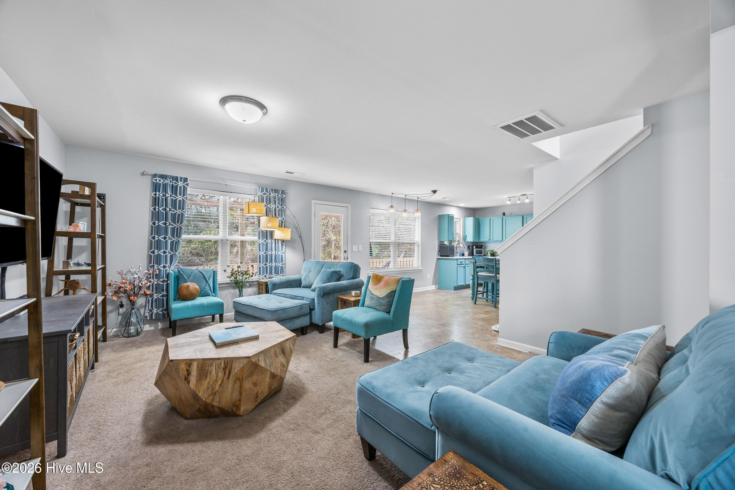 100552487 | Photo 14