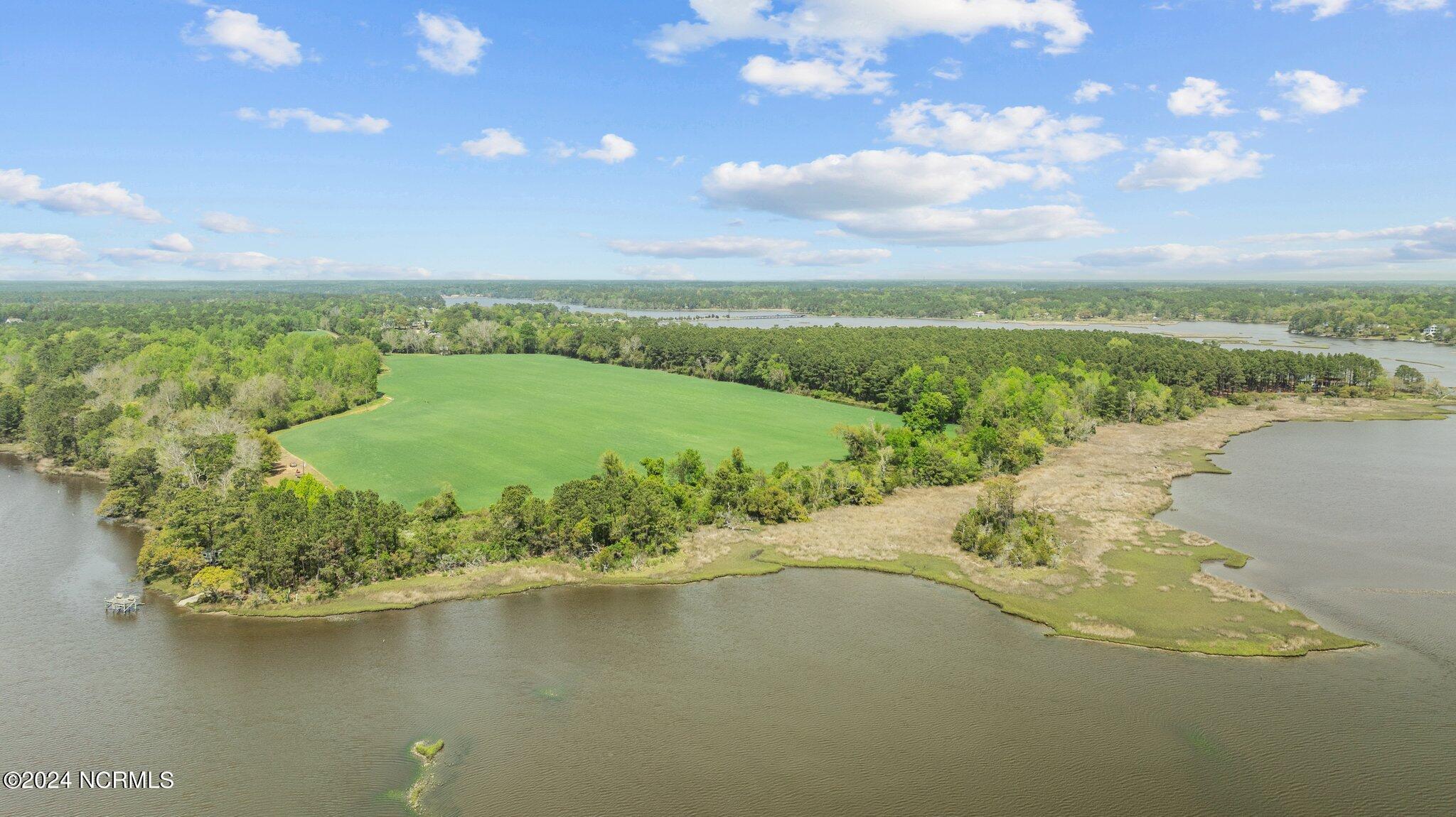 517 Queens Creek Road, Hubert, NC, 28539