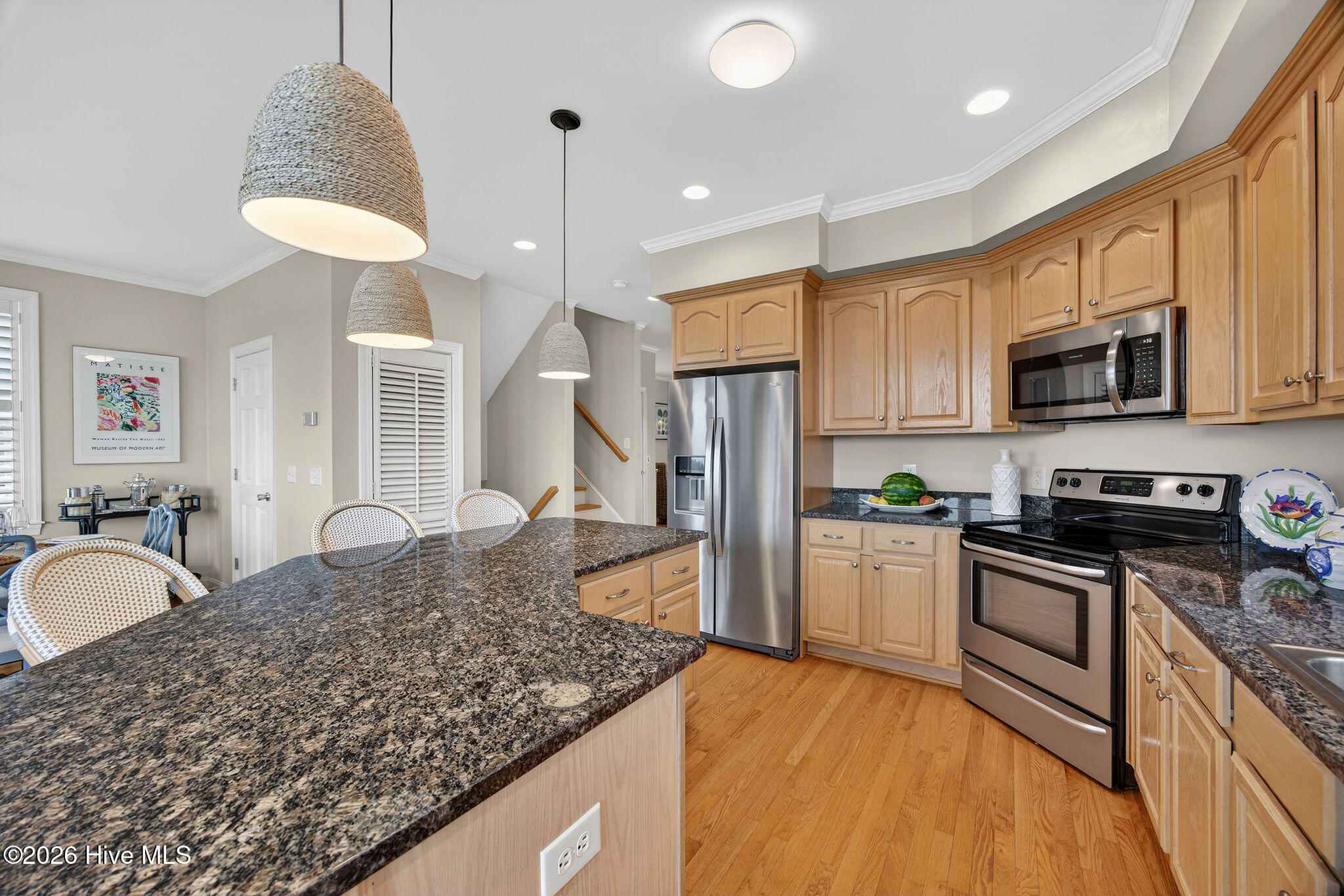 100558611 | Photo 31