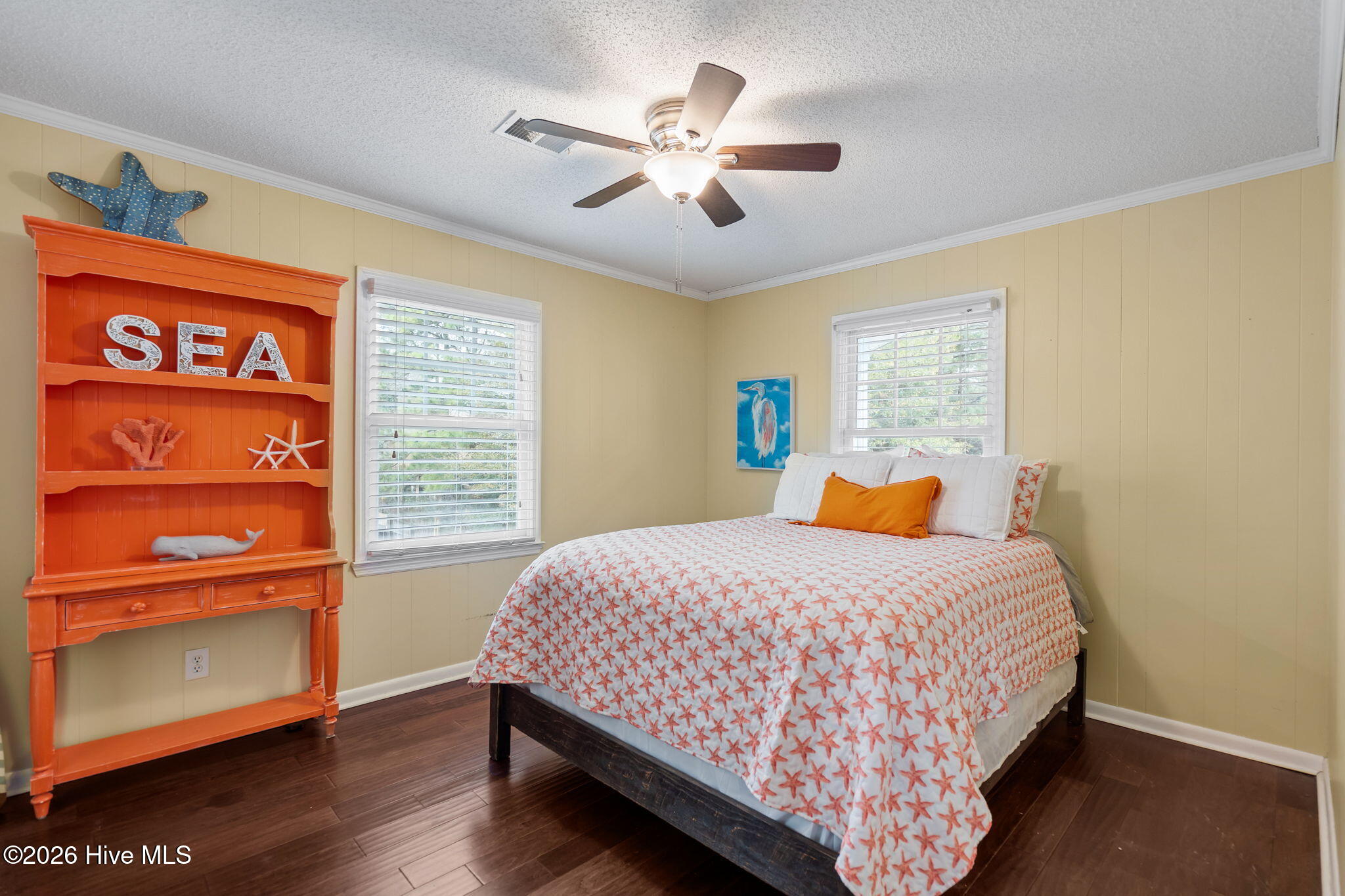 100543033 | Photo 25