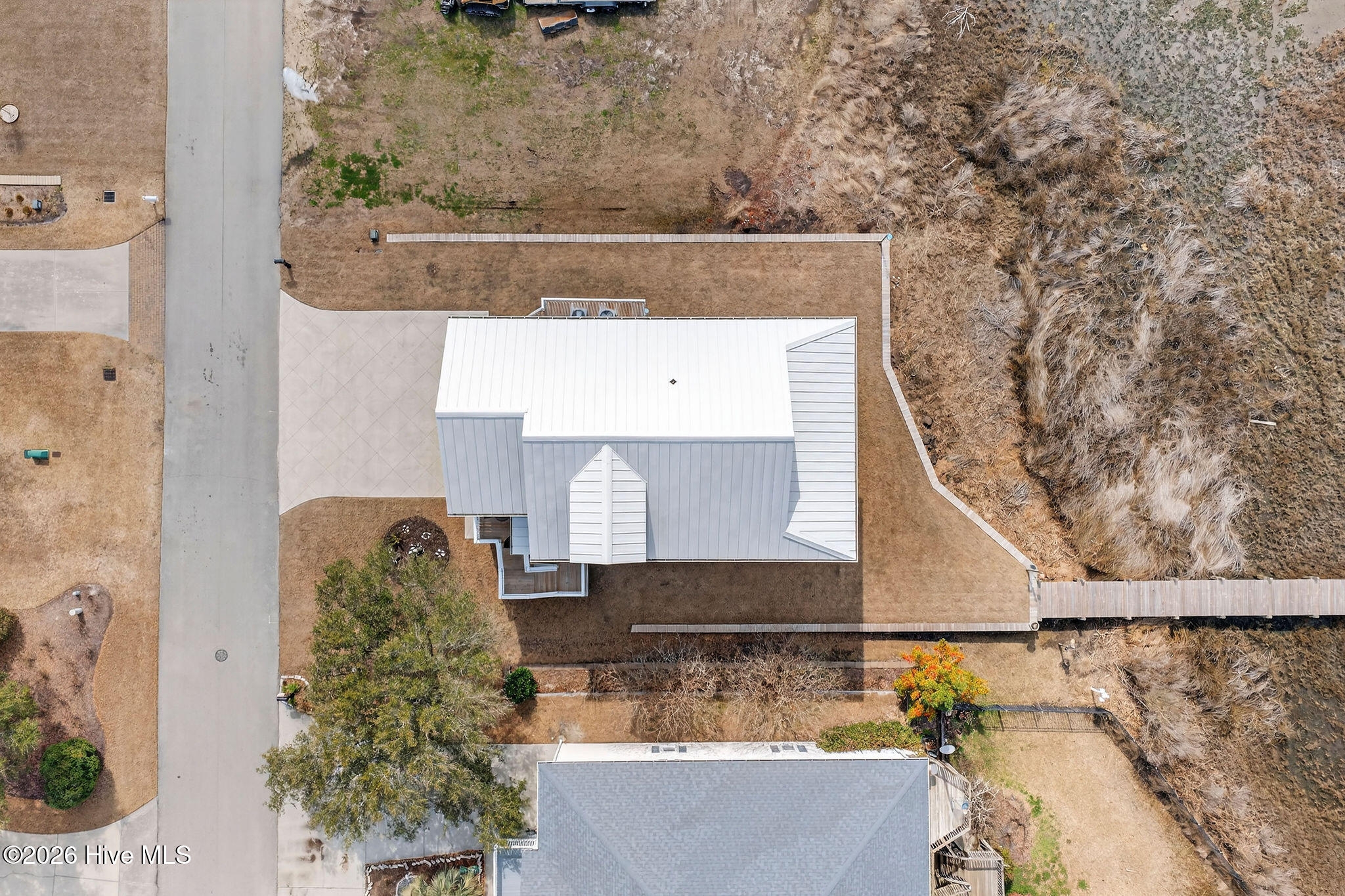 100558217 | Photo 58