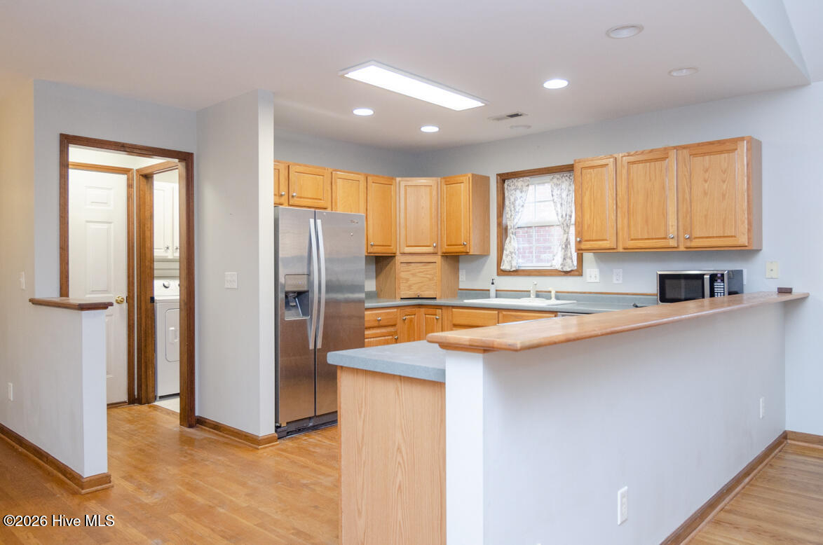 100567323 | Photo 12