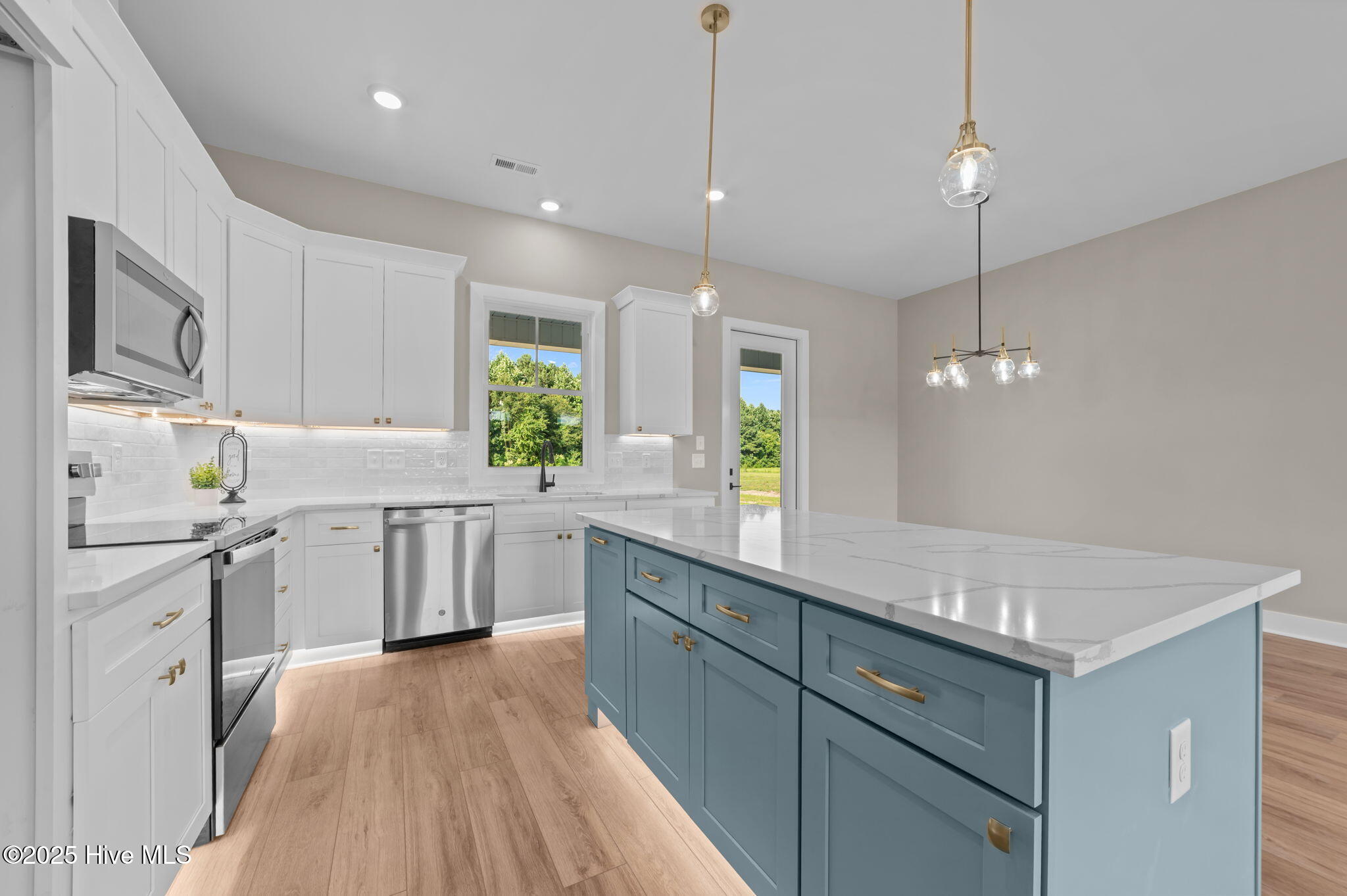 22-web-or-mls-LHV_1401