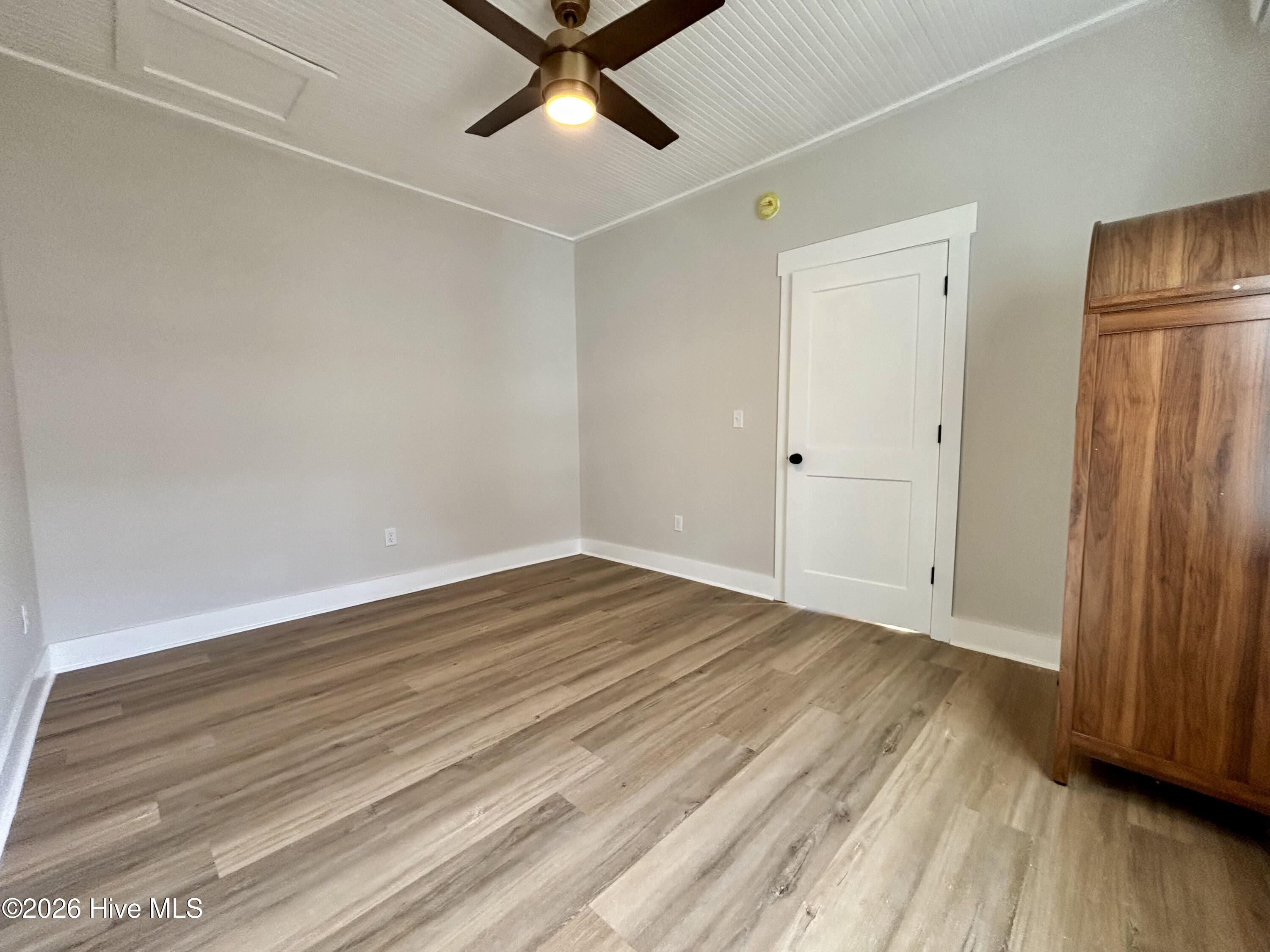 100555560 | Photo 17