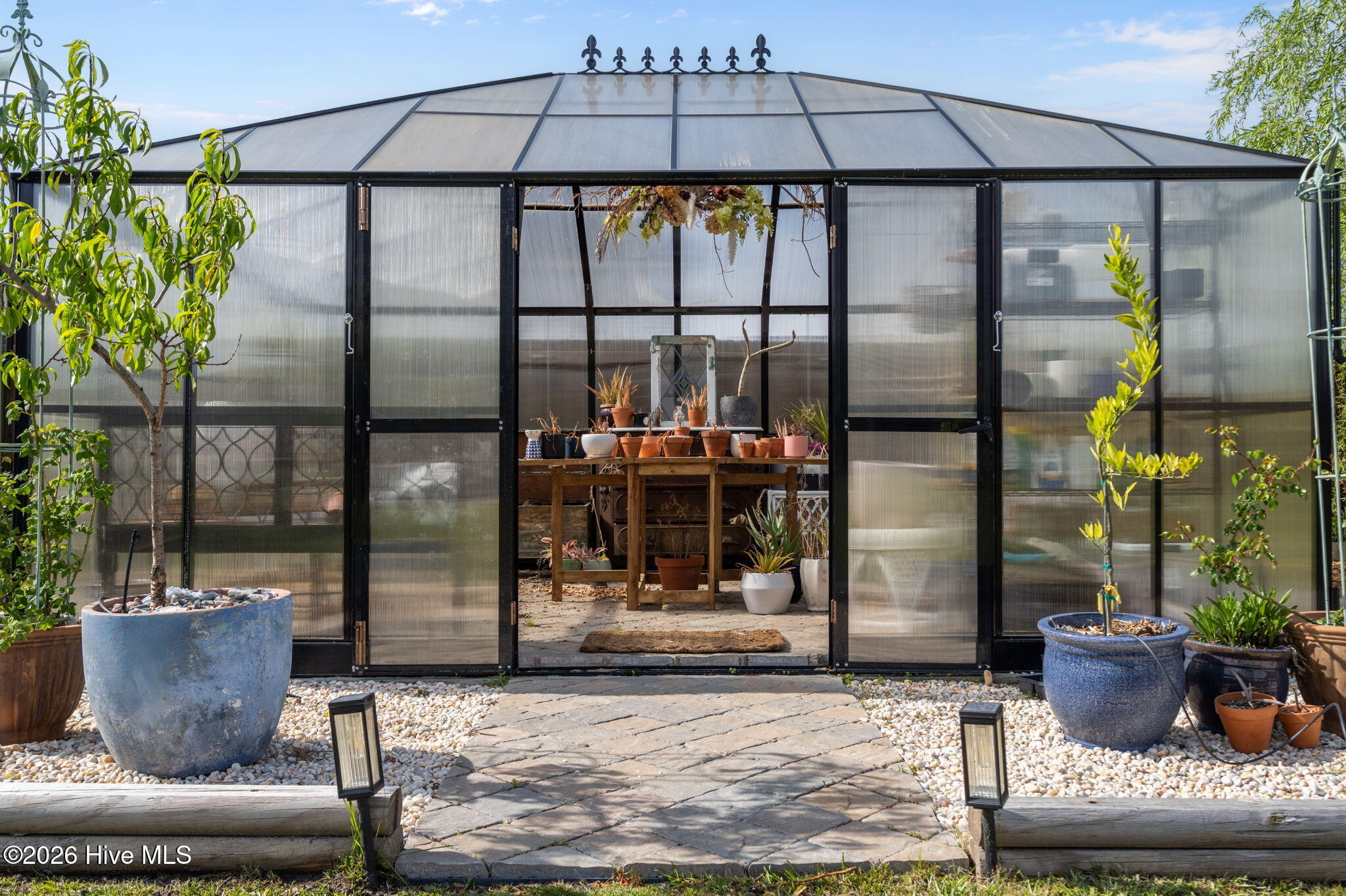 100566111 | Photo 45