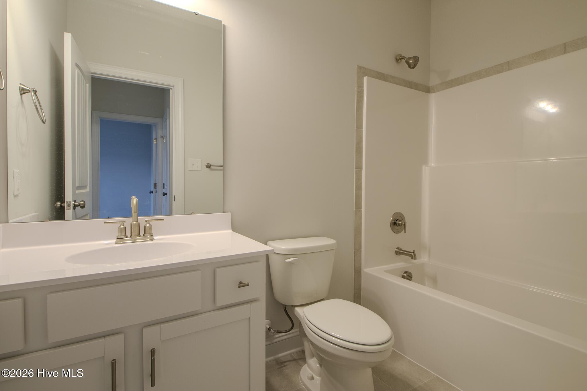 100511228 | Photo 27