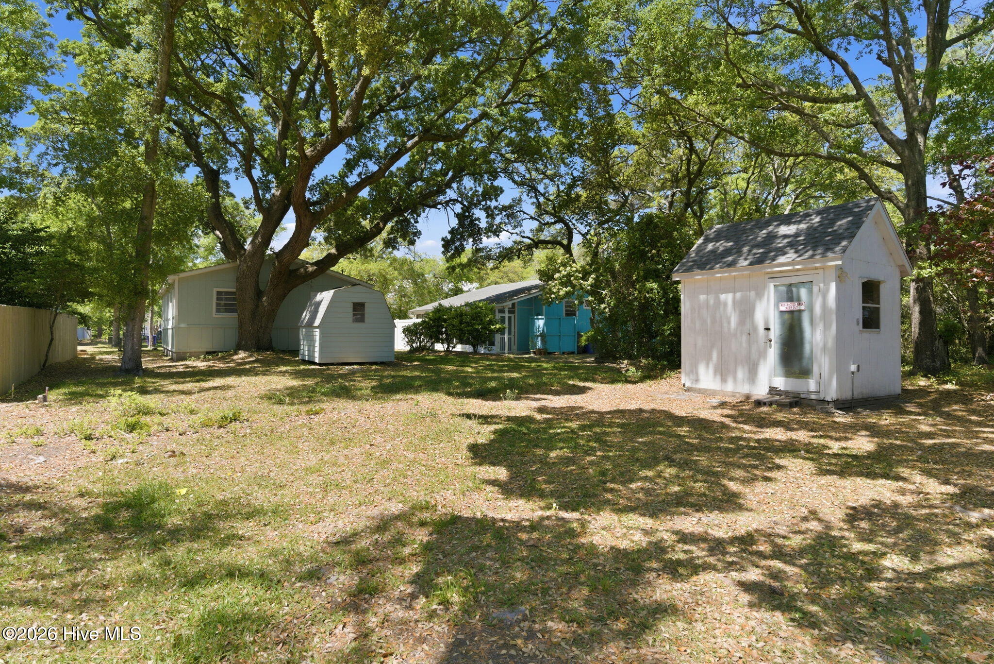 100569576 | Photo 26