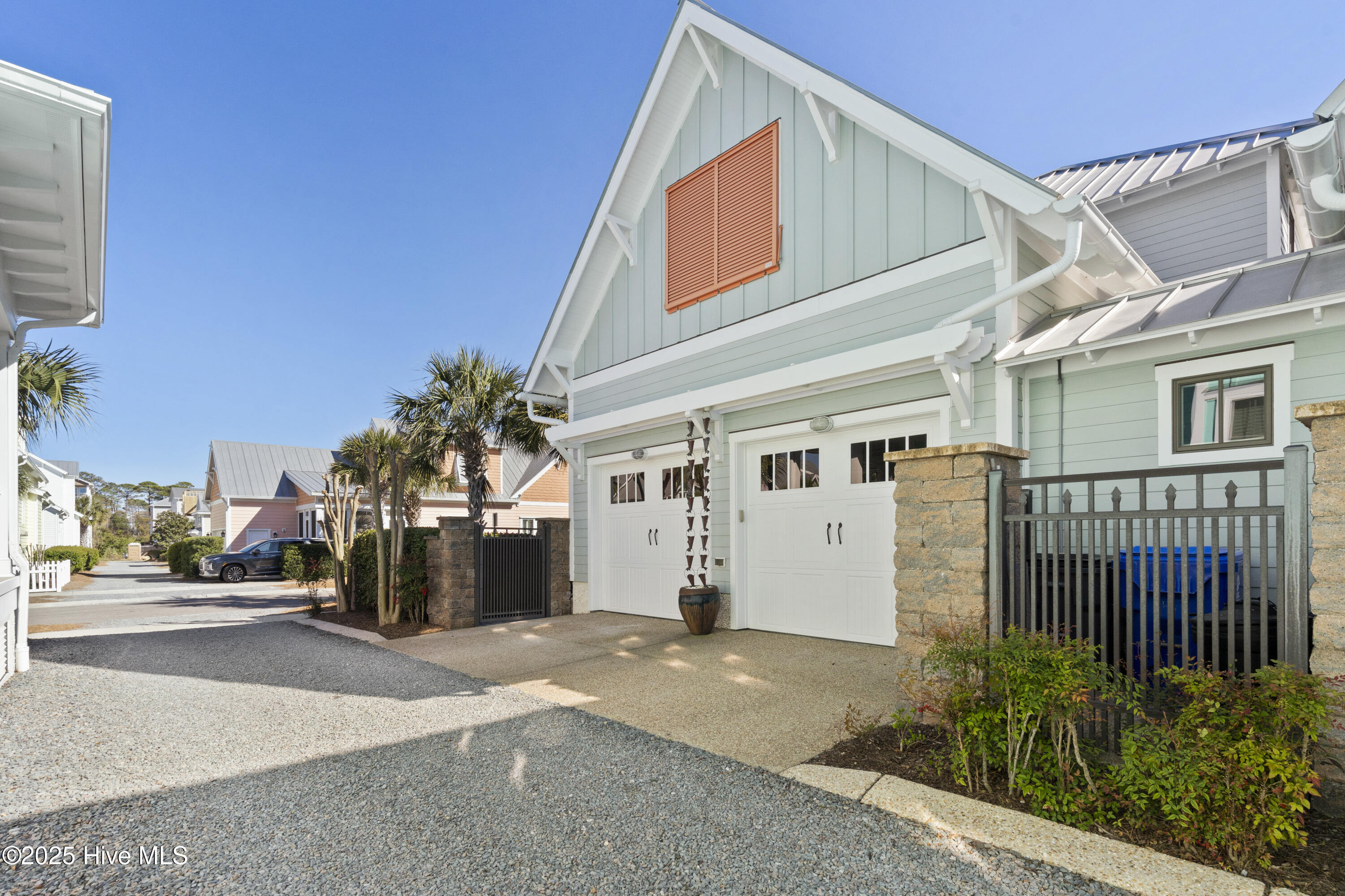 100498817 | Photo 105