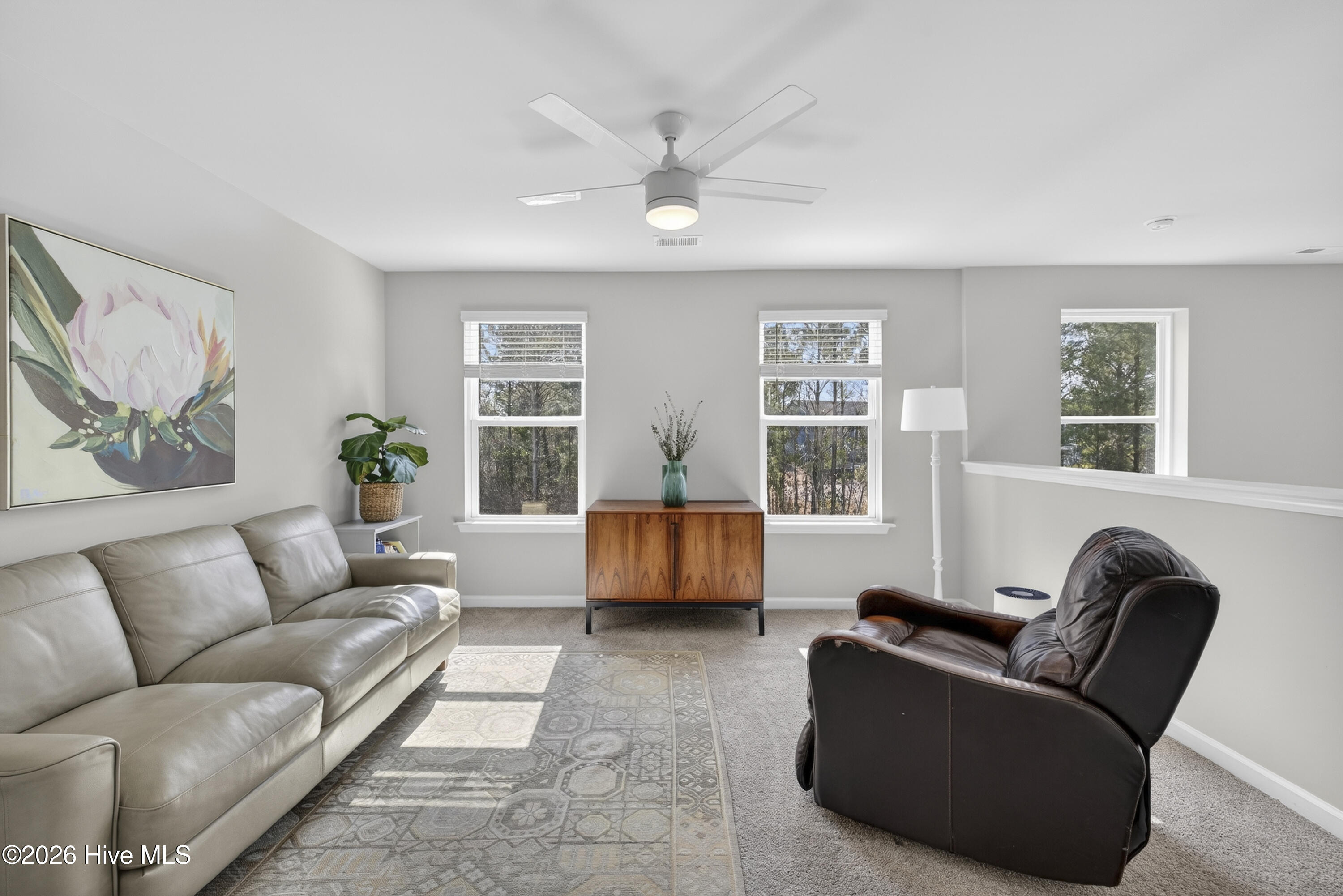 100555203 | Photo 31