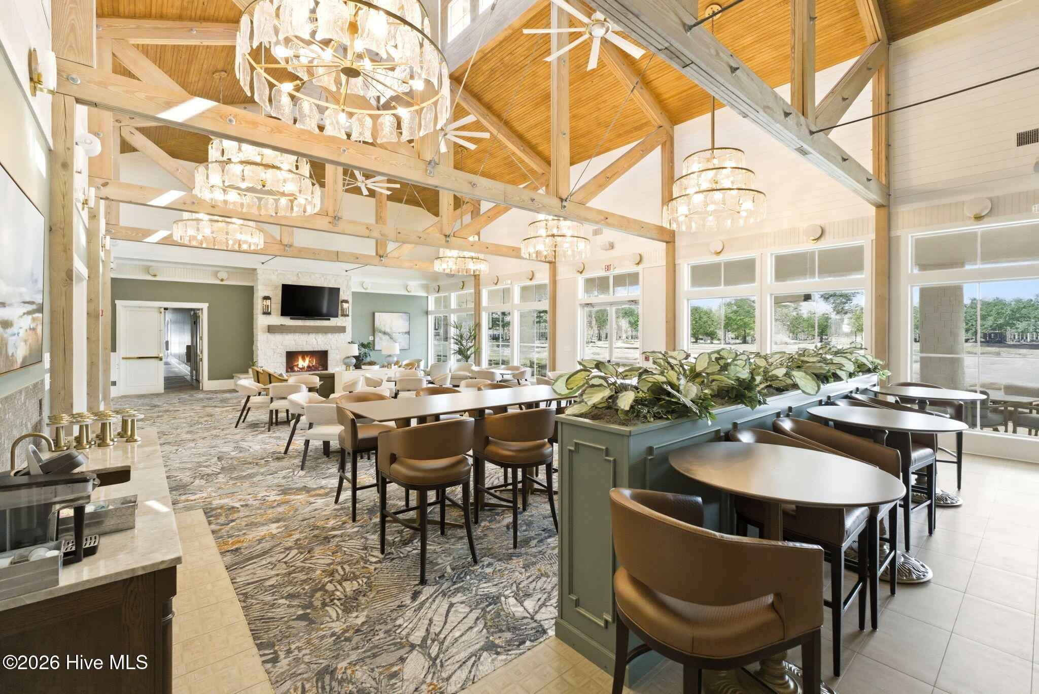 100566822 | Photo 69