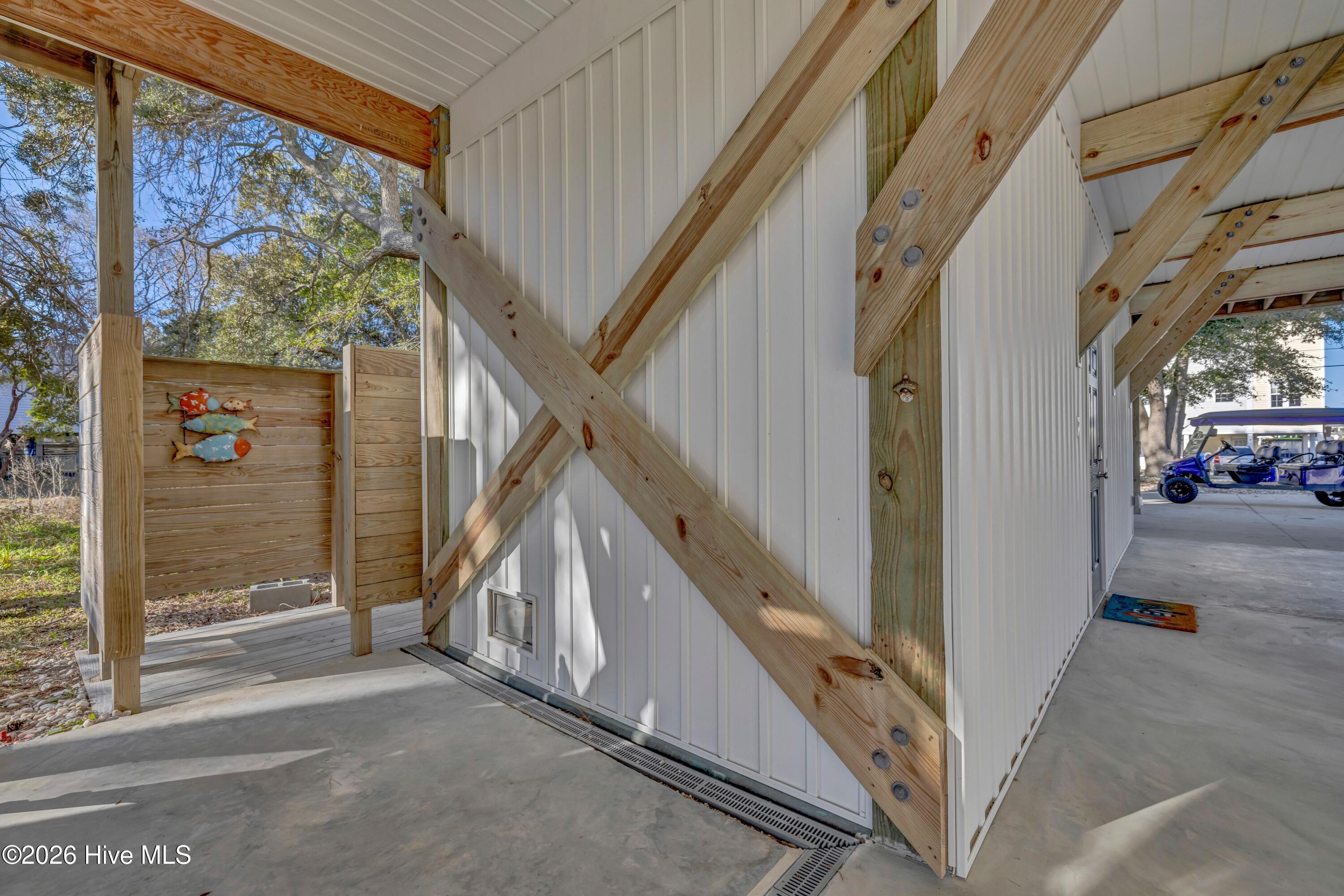 100549808 | Photo 45