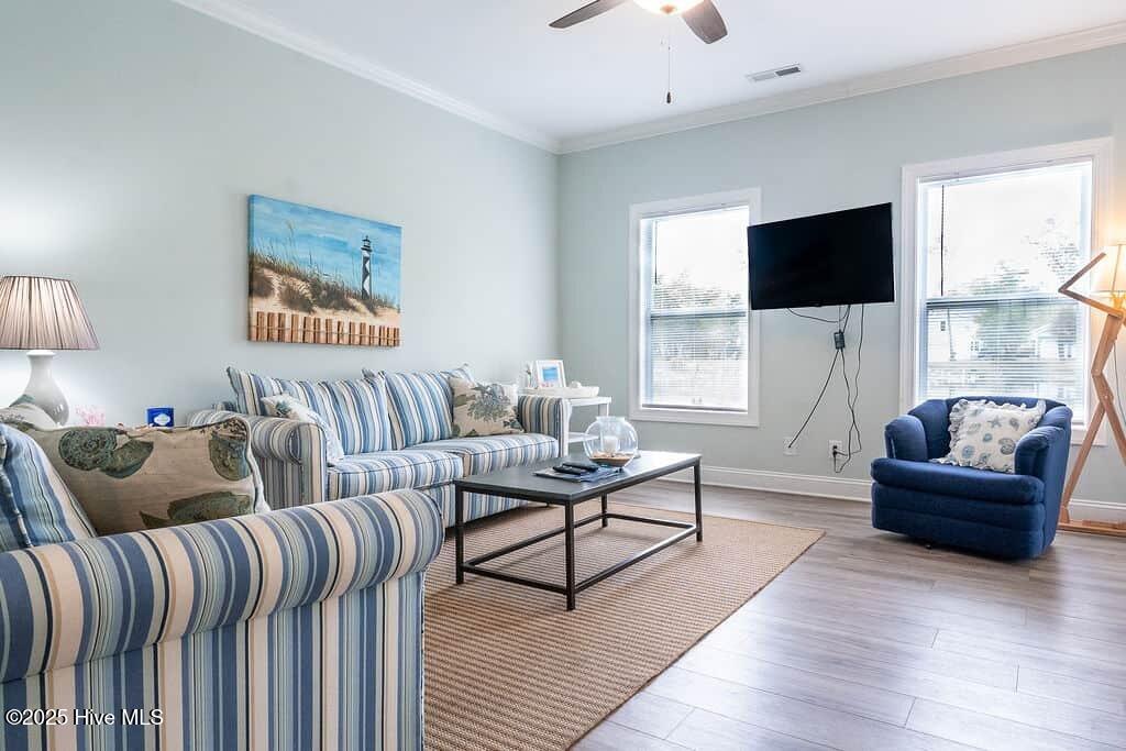 100546949 | Photo 15