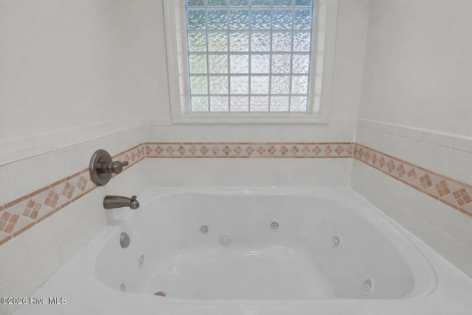 100566573 | Photo 33