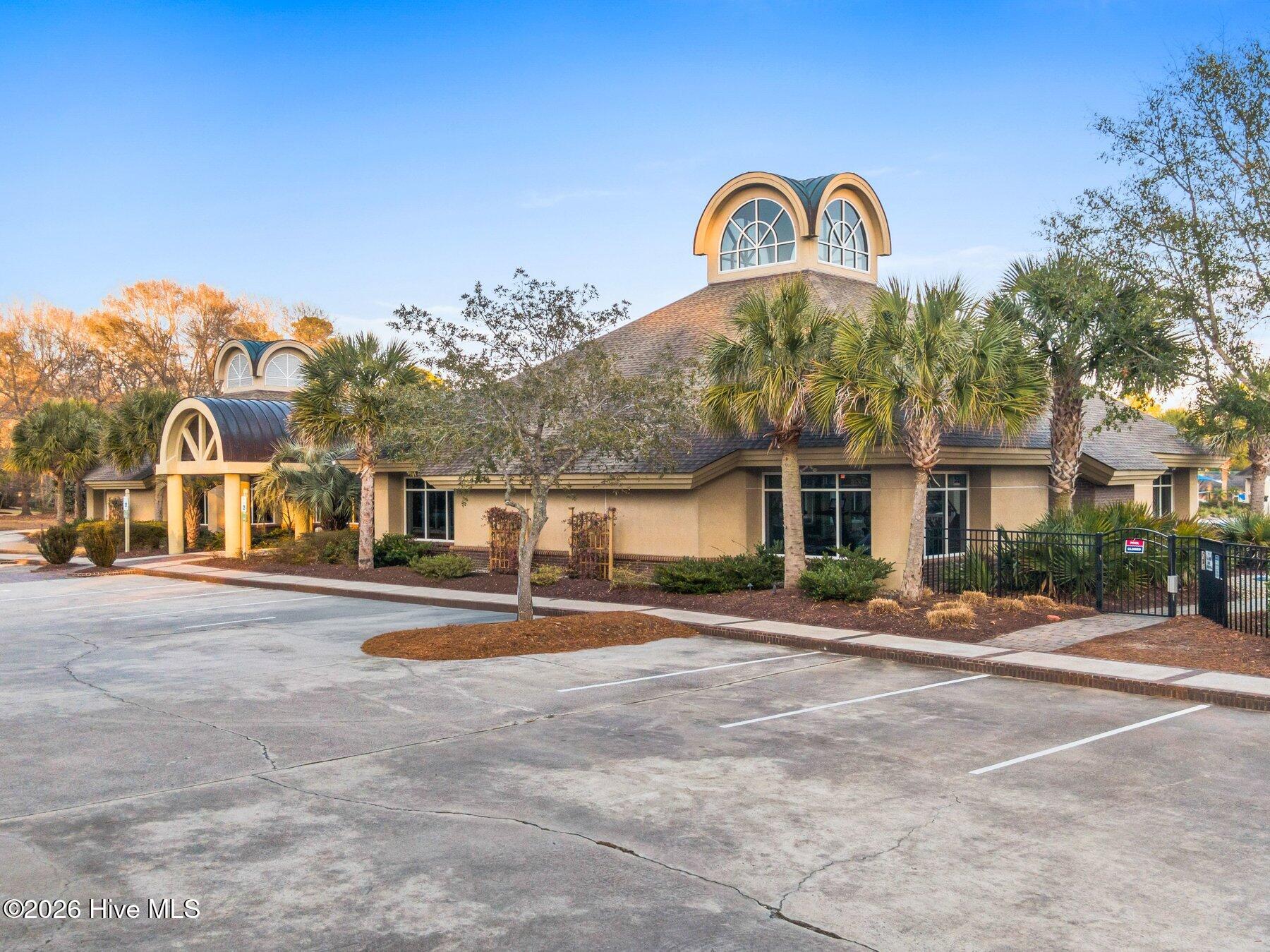 100555676 | Photo 58