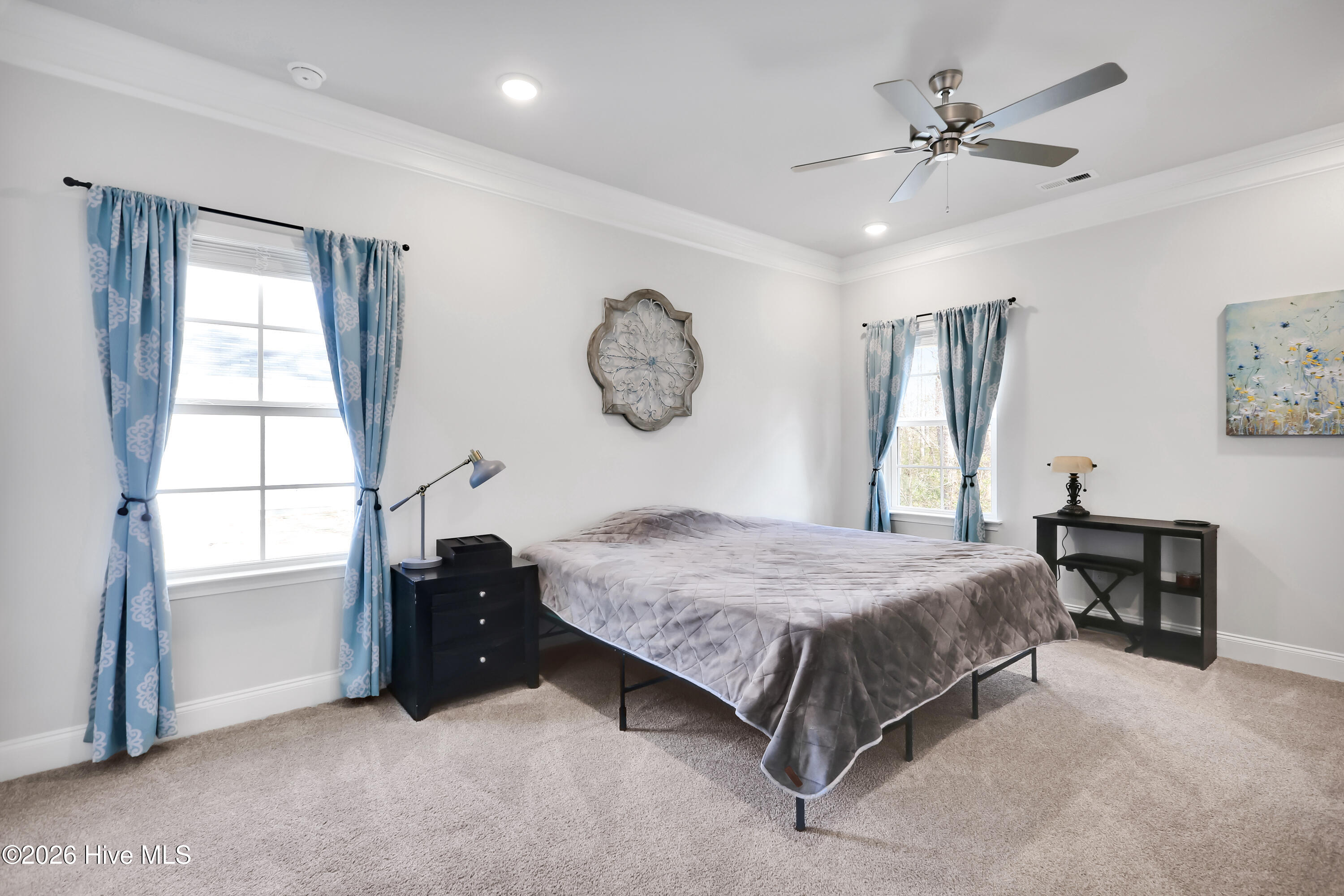 100552855 | Photo 19