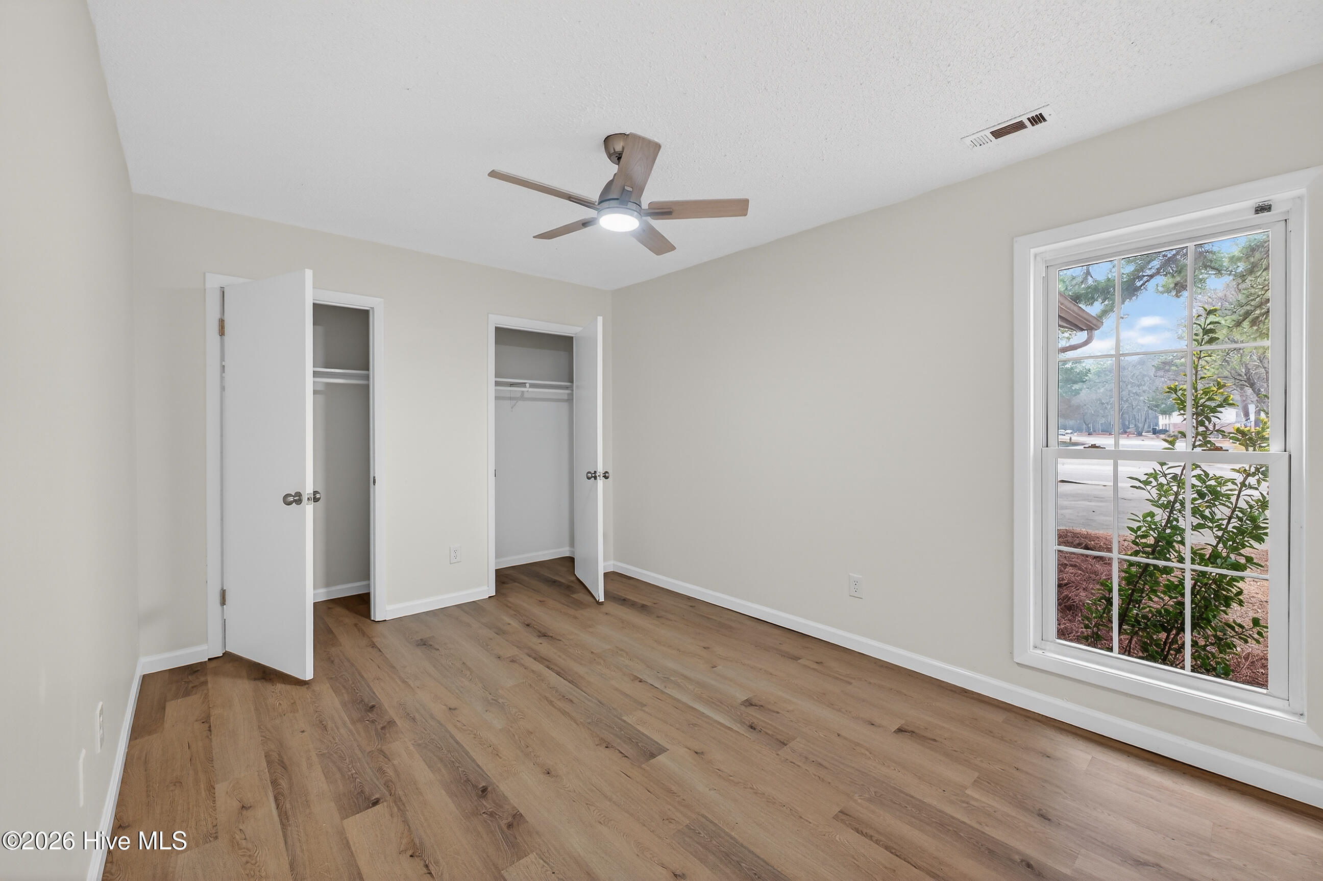 100555829 | Photo 14