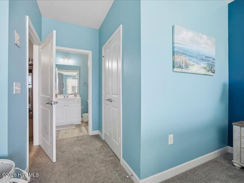 100549791 | Photo 14