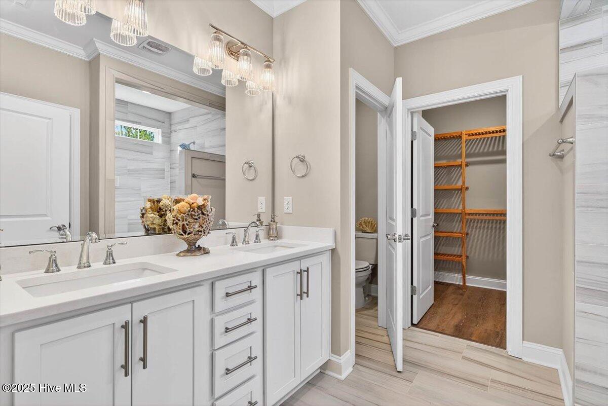 100546300 | Photo 29