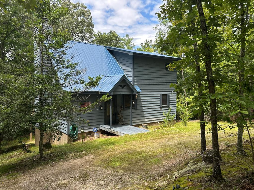 374 Country Lane
