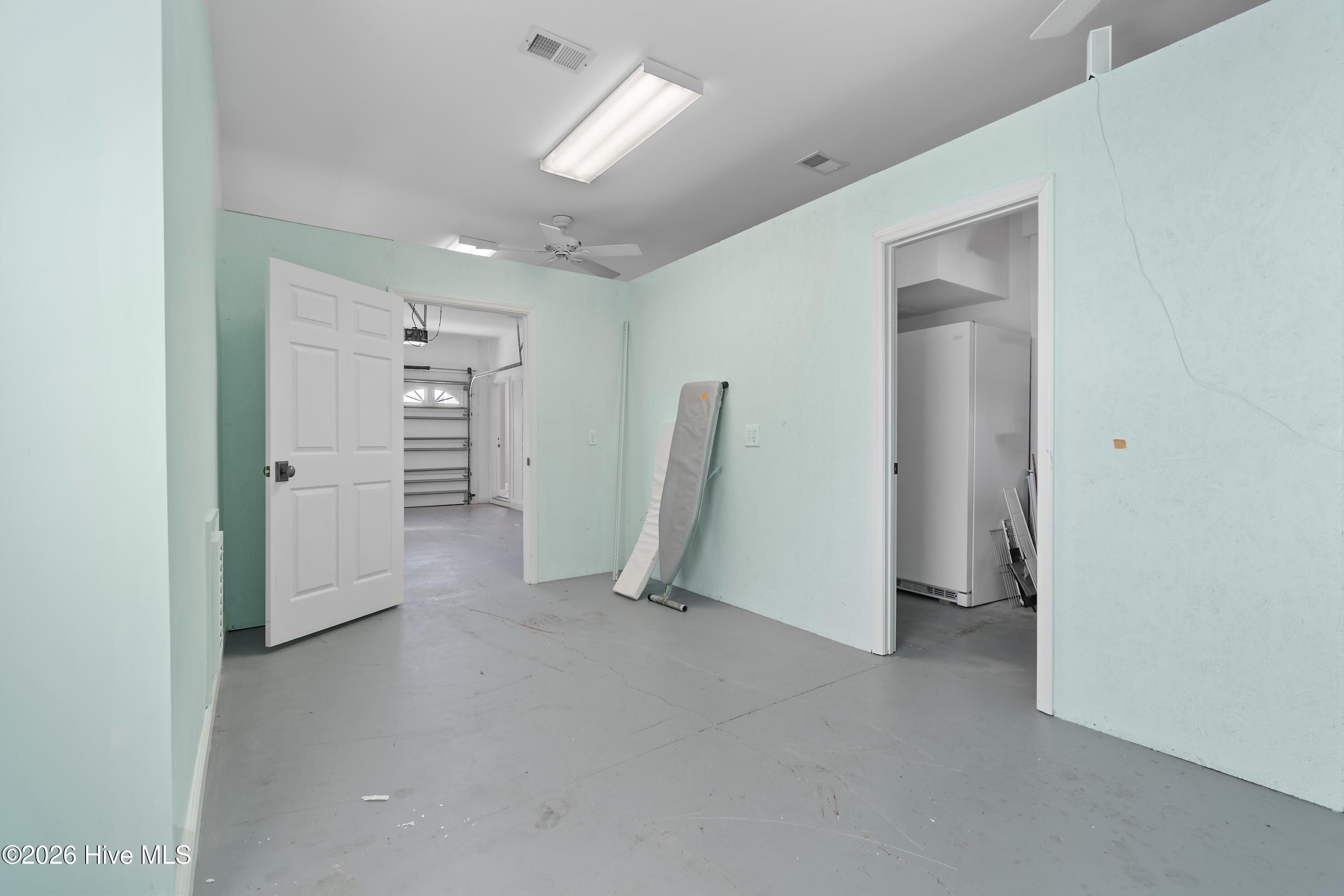 100566574 | Photo 58