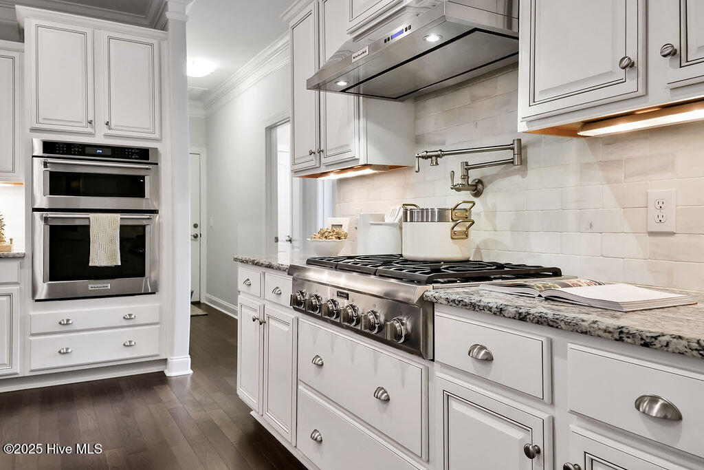 100514876 | Photo 25