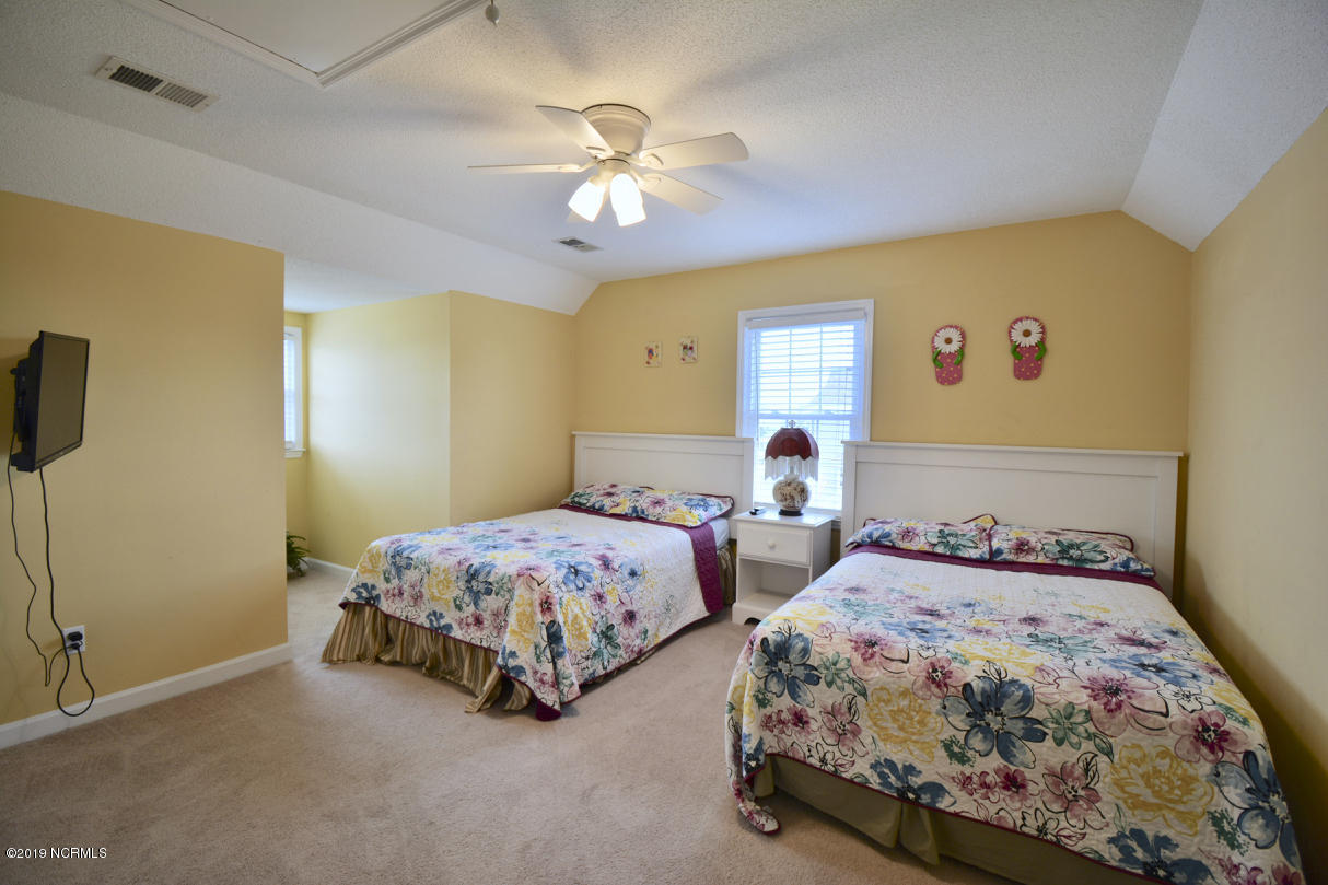 100504297 | Photo 22