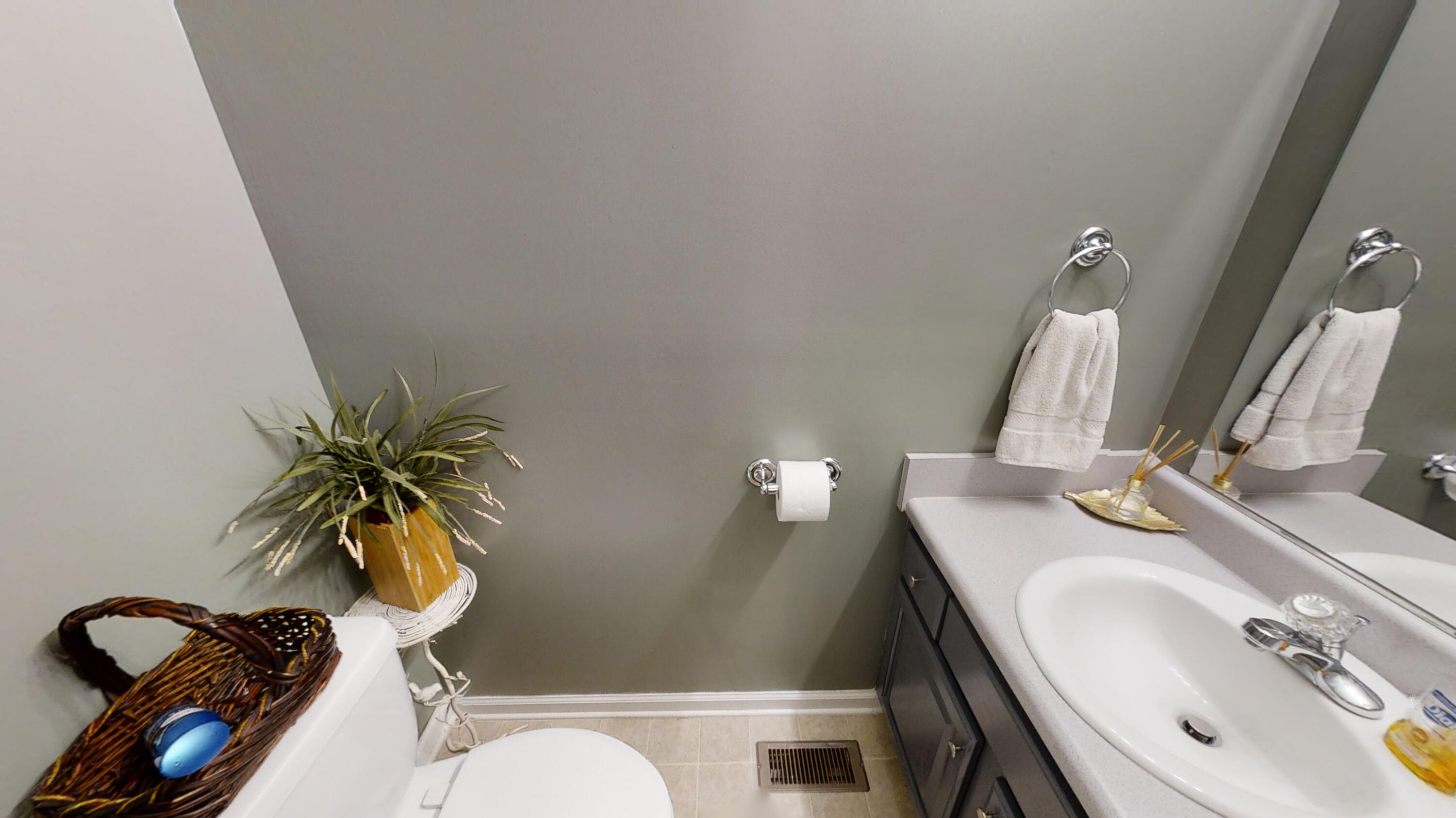 2750-St-Clair-Rd-06152022_082437