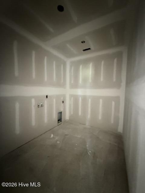 100586824 | Photo 95