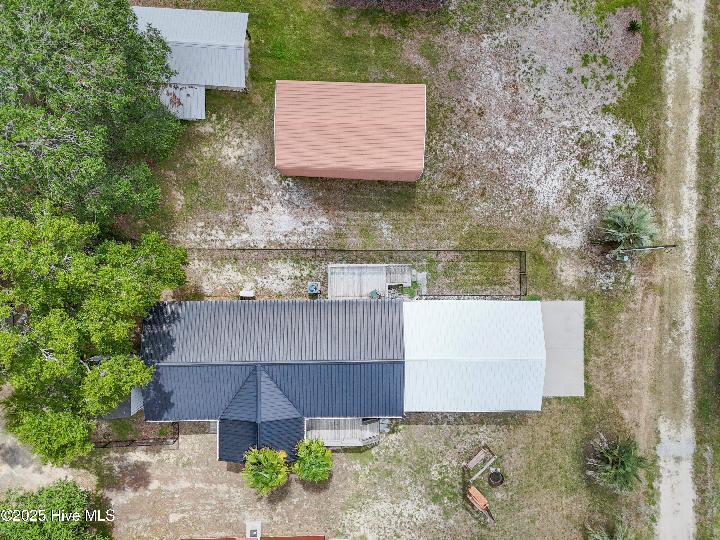 100539647 | Photo 35