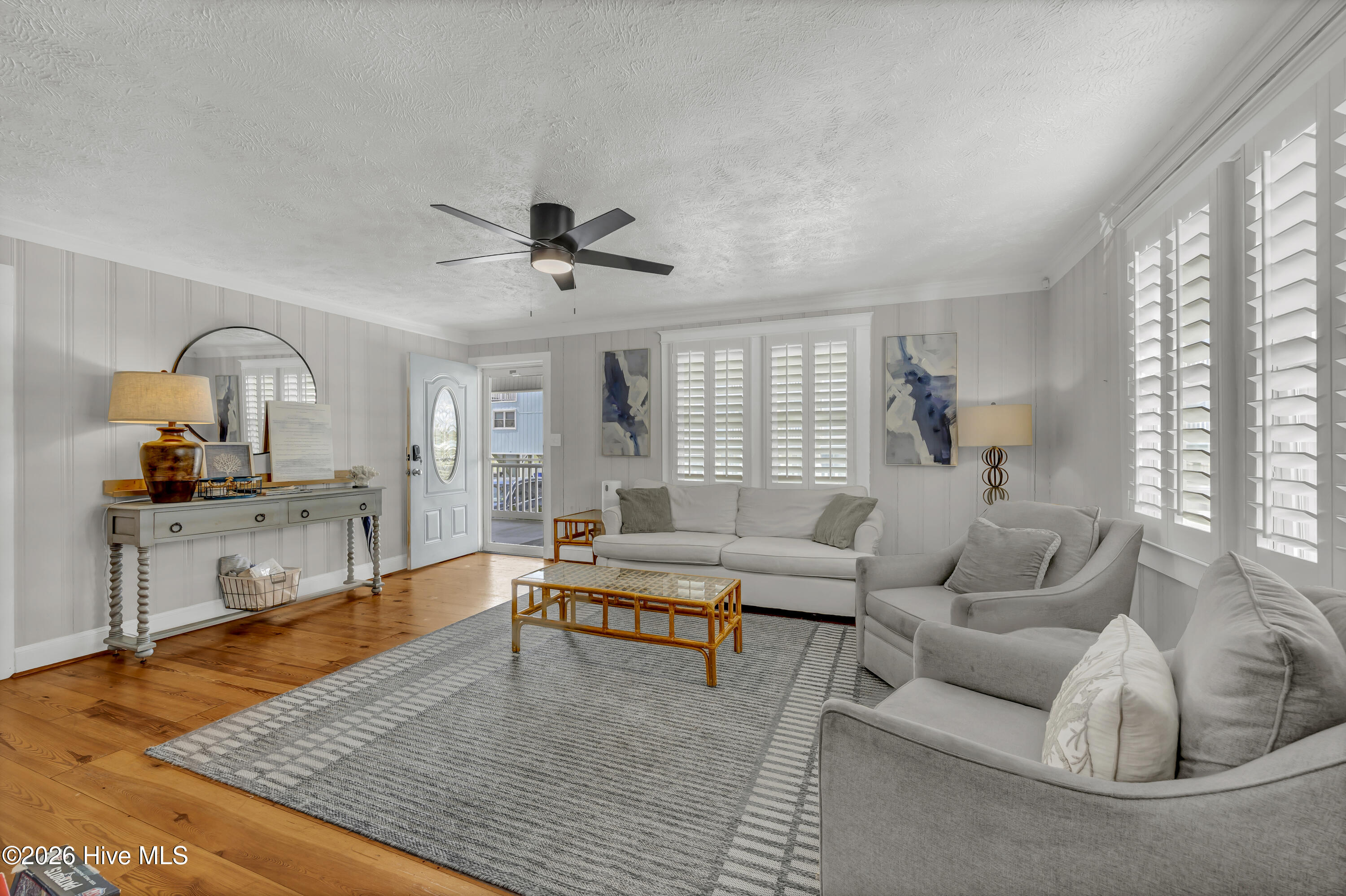 100559910 | Photo 10