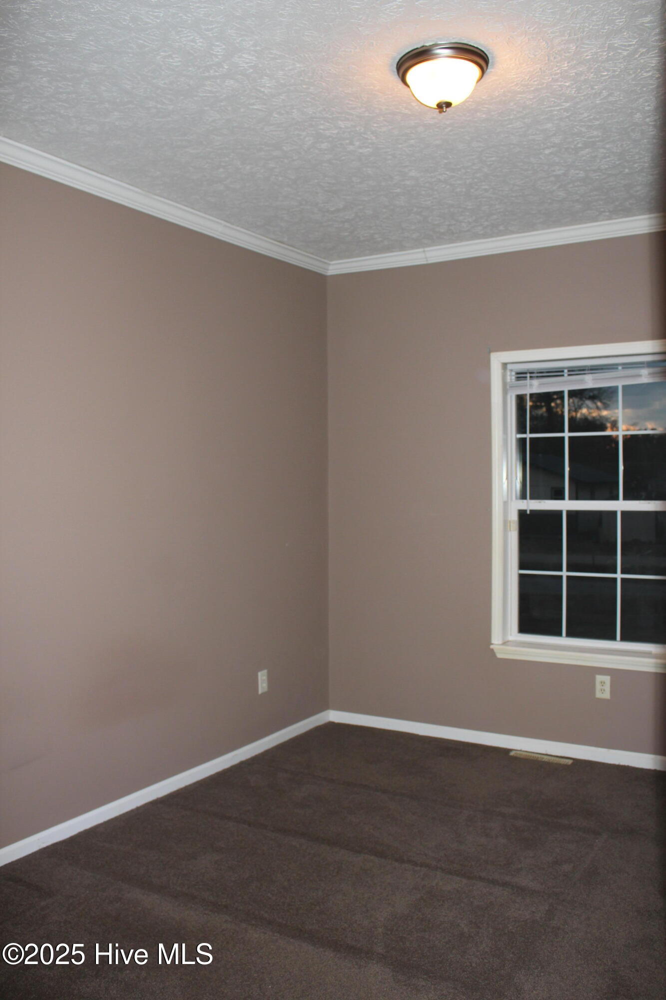 152 Meadowlark Lane,Newport