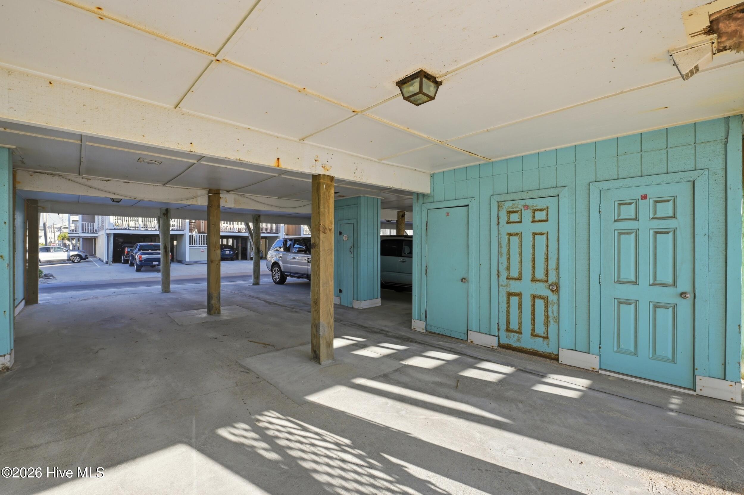 100566140 | Photo 26